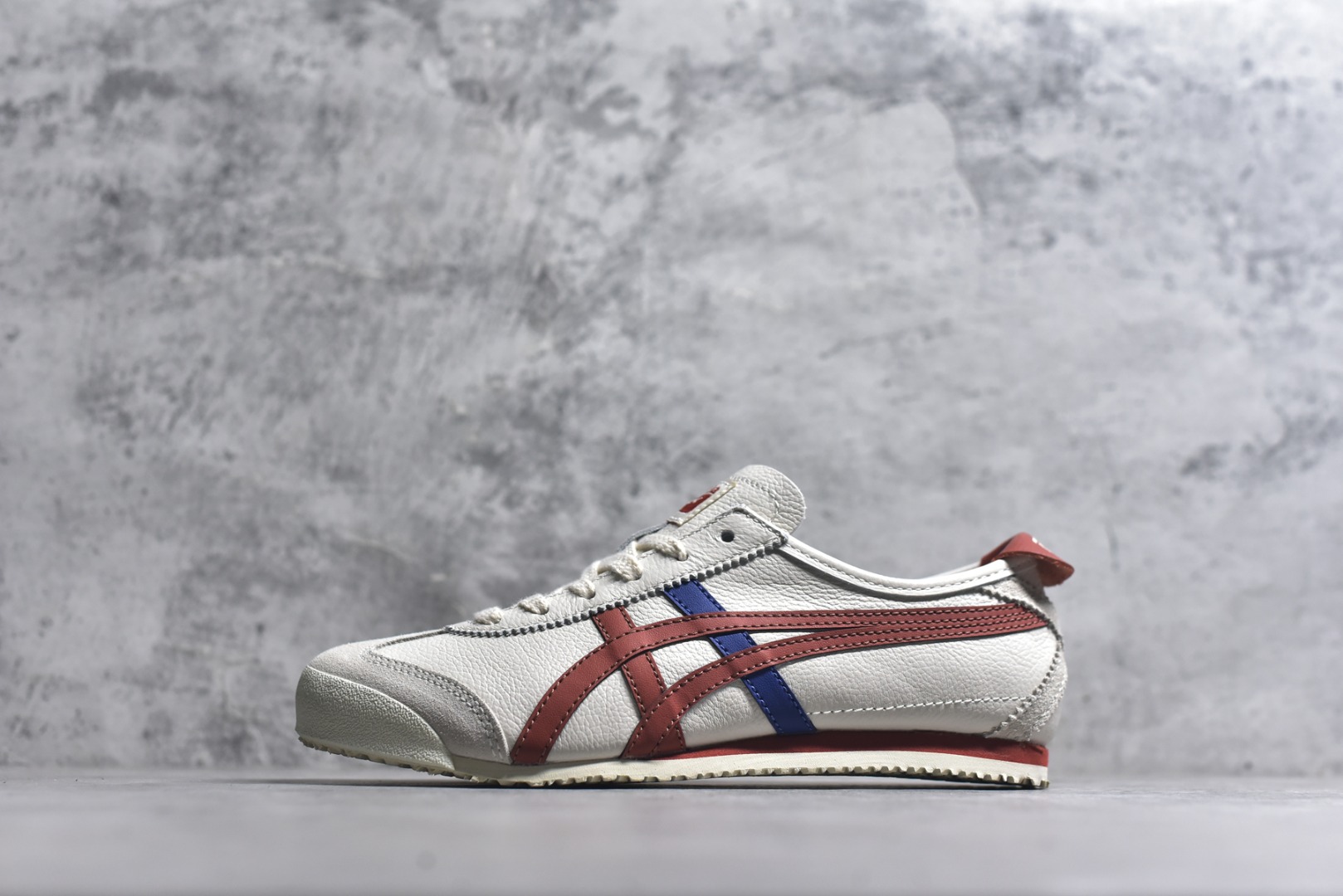 #Onitsuka Tiger鬼塚虎 MEXICO 66 进口皮料 一比一复刻 舒适百搭 低帮 板鞋 男女同款 T21白棕 1183A201-206 尺码 35 36 37 37.5 38 39 39.5 40 40.5 41.5 42 42.5 43.5 44 44.5 45-选品中心