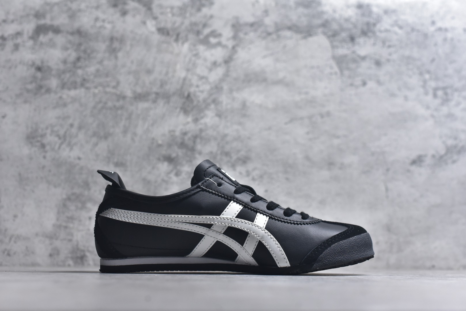 图片[3]-#Onitsuka Tiger鬼塚虎 MEXICO 66 进口皮料 一比一复刻 舒适百搭 低帮 板鞋 男女同款 T17黑白 1183C102-001 尺码 35 36 37 37.5 38 39 39.5 40 40.5 41.5 42 42.5 43.5 44 44.5 45-选品中心
