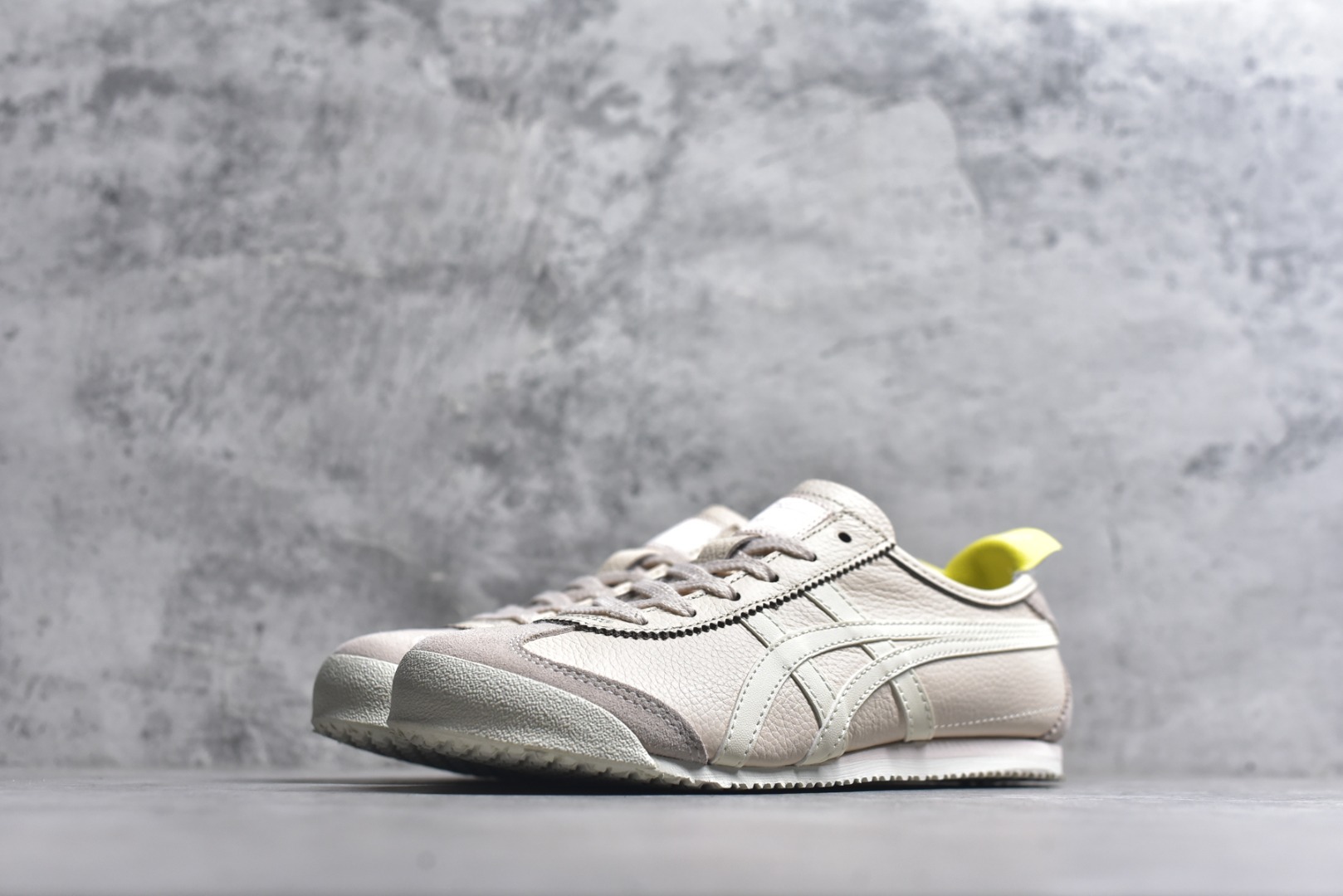 图片[2]-#Onitsuka Tiger鬼塚虎 MEXICO 66 进口皮料 一比一复刻 舒适百搭 低帮 板鞋 男女同款 T25粉色 1183B771-702 尺码 35 36 37 37.5 38 39 39.5 40 40.5 41.5 42 42.5 43.5 44 44.5 45-选品中心