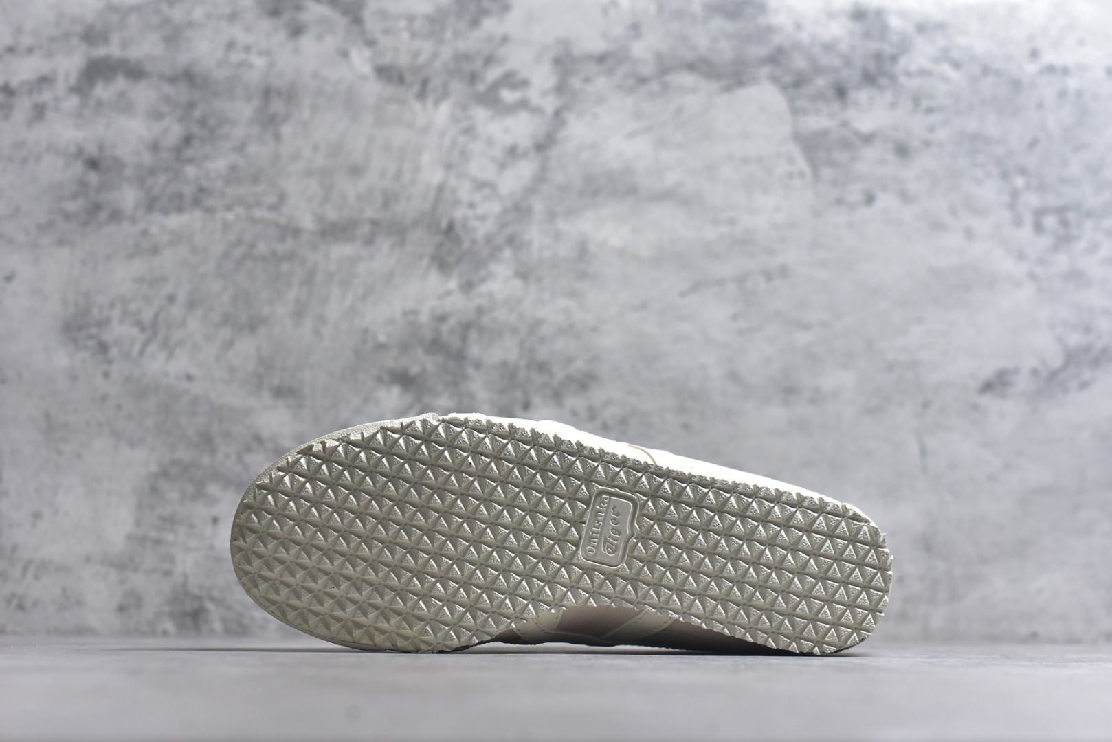 图片[6]-#Onitsuka Tiger鬼塚虎 MEXICO 66 进口皮料 一比一复刻 舒适百搭 低帮 板鞋 男女同款 T25粉色 1183B771-702 尺码 35 36 37 37.5 38 39 39.5 40 40.5 41.5 42 42.5 43.5 44 44.5 45-选品中心