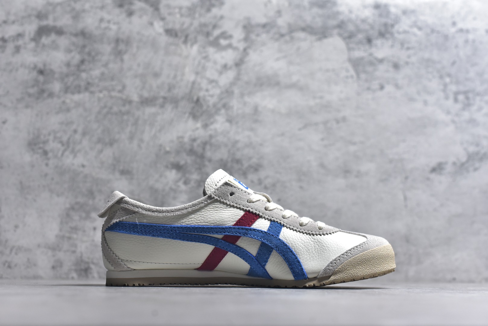 图片[3]-#Onitsuka Tiger鬼塚虎 MEXICO 66 进口皮料 一比一复刻 舒适百搭 低帮 板鞋 男女同款 T13米白蓝红 TH2J4L-0142 尺码 35 36 37 37.5 38 39 39.5 40 40.5 41.5 42 42.5 43.5 44 44.5 45-选品中心