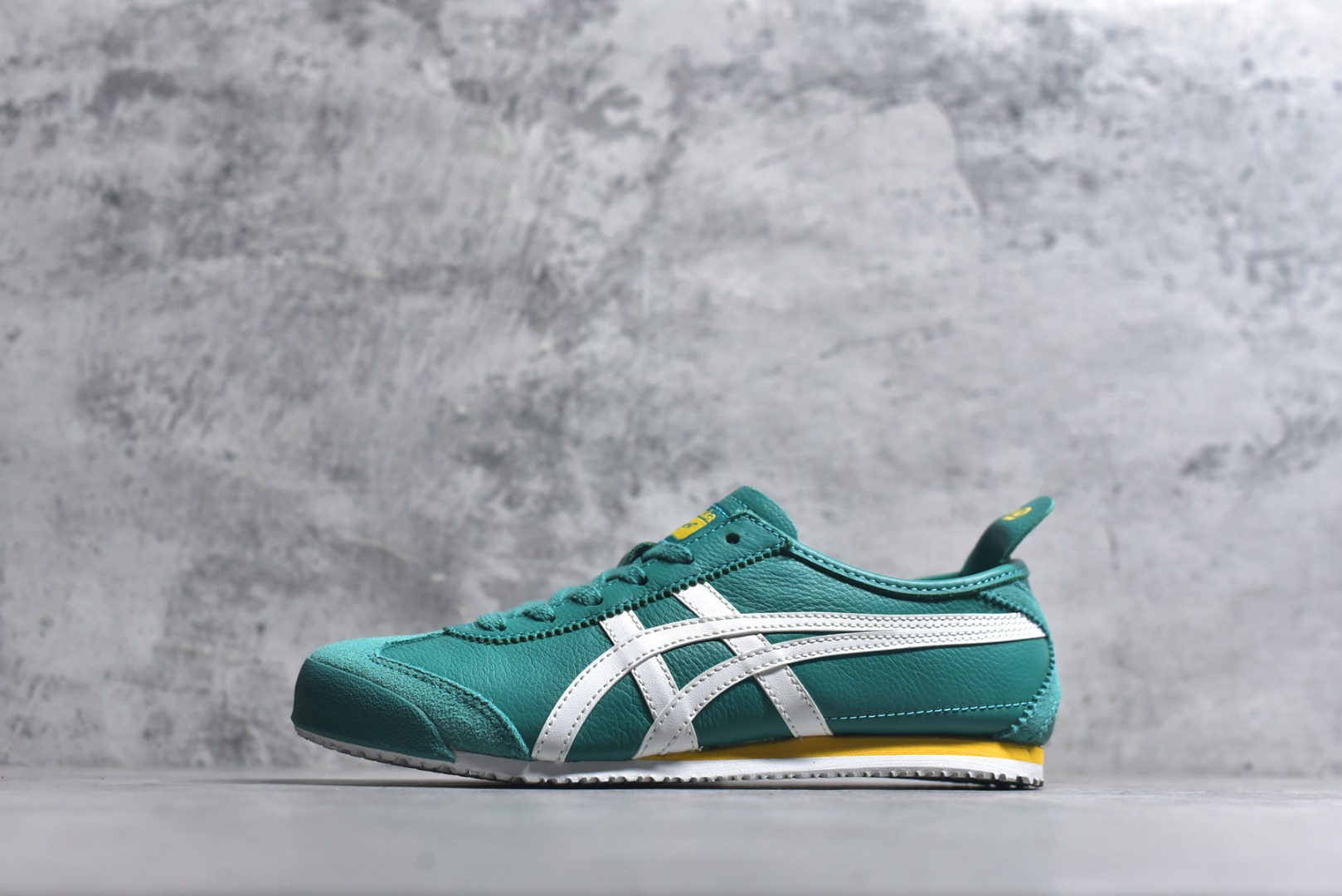 #Onitsuka Tiger鬼塚虎 MEXICO 66 进口皮料 一比一复刻 舒适百搭 低帮 板鞋 男女同款 T23绿白 1183B771-300尺码 35 36 37 37.5 38 39 39.5 40 40.5 41.5 42 42.5 43.5 44 44.5 45-选品中心