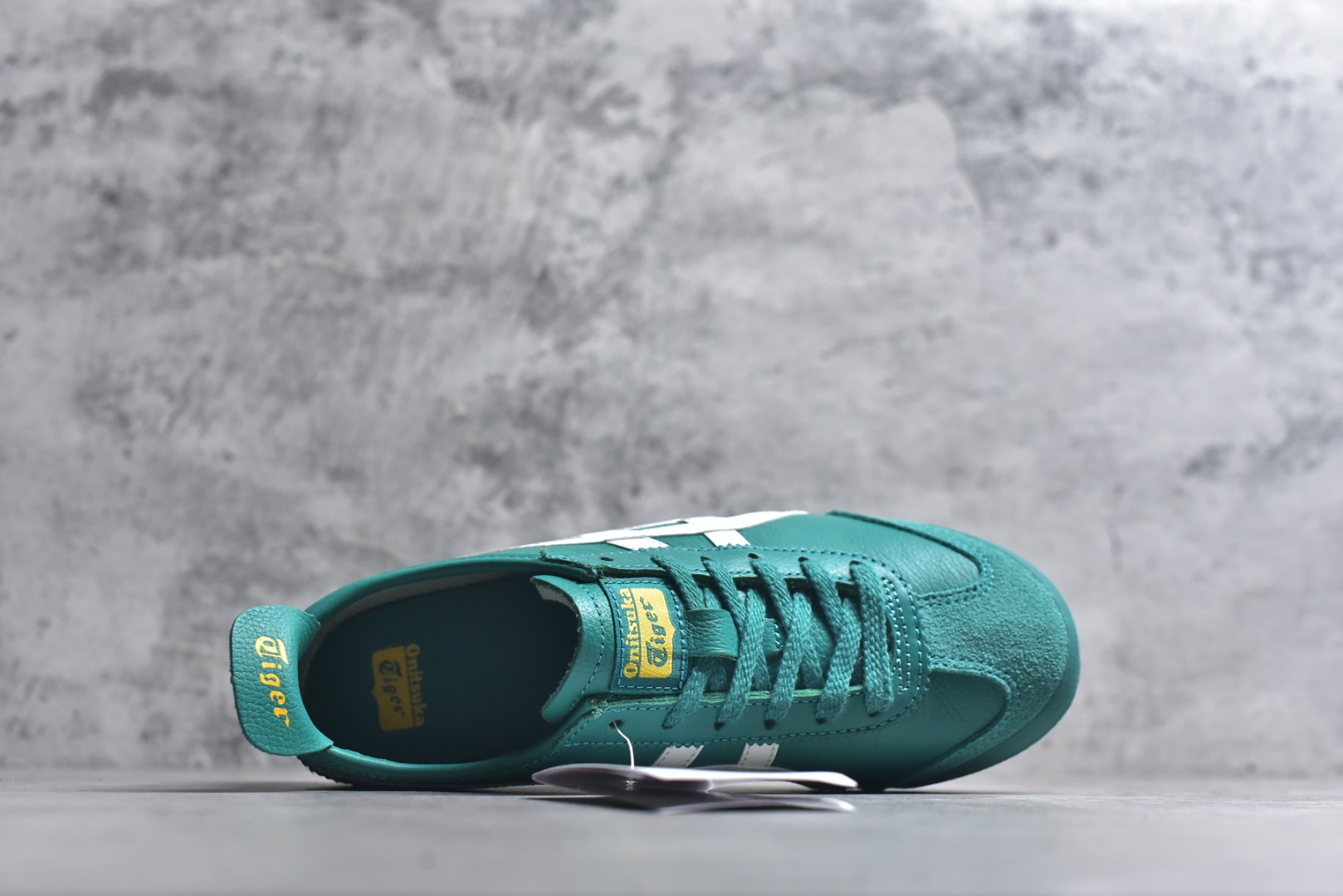 图片[4]-#Onitsuka Tiger鬼塚虎 MEXICO 66 进口皮料 一比一复刻 舒适百搭 低帮 板鞋 男女同款 T23绿白 1183B771-300尺码 35 36 37 37.5 38 39 39.5 40 40.5 41.5 42 42.5 43.5 44 44.5 45-选品中心