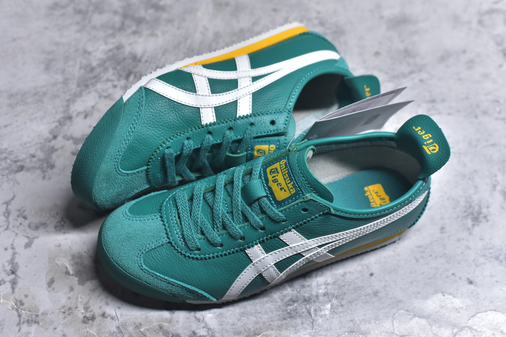 图片[7]-#Onitsuka Tiger鬼塚虎 MEXICO 66 进口皮料 一比一复刻 舒适百搭 低帮 板鞋 男女同款 T23绿白 1183B771-300尺码 35 36 37 37.5 38 39 39.5 40 40.5 41.5 42 42.5 43.5 44 44.5 45-选品中心