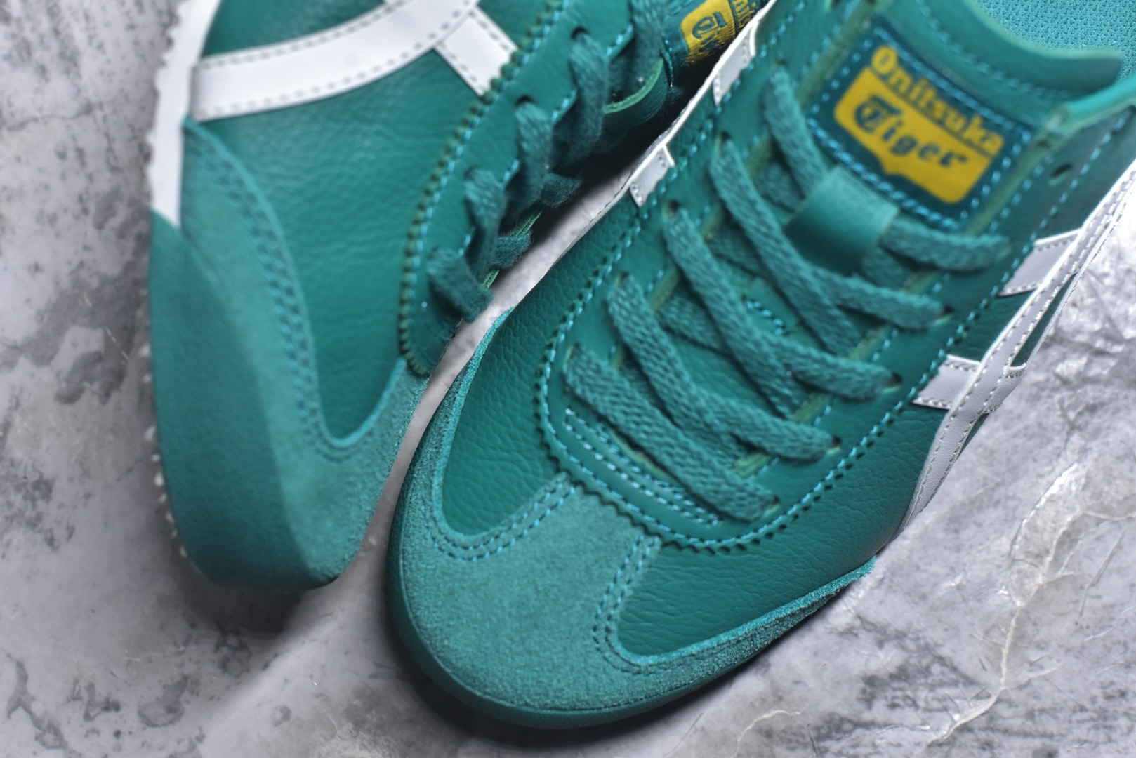 图片[8]-#Onitsuka Tiger鬼塚虎 MEXICO 66 进口皮料 一比一复刻 舒适百搭 低帮 板鞋 男女同款 T23绿白 1183B771-300尺码 35 36 37 37.5 38 39 39.5 40 40.5 41.5 42 42.5 43.5 44 44.5 45-选品中心