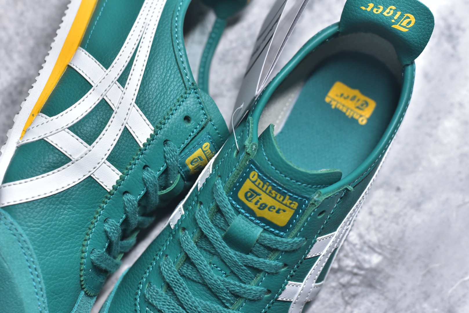 图片[9]-#Onitsuka Tiger鬼塚虎 MEXICO 66 进口皮料 一比一复刻 舒适百搭 低帮 板鞋 男女同款 T23绿白 1183B771-300尺码 35 36 37 37.5 38 39 39.5 40 40.5 41.5 42 42.5 43.5 44 44.5 45-选品中心