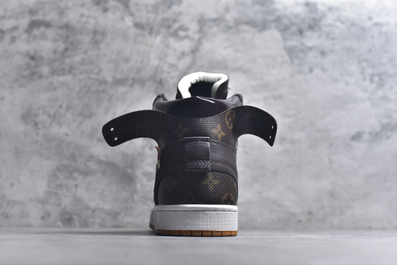 图片[5]-#Louis Vuitton x OFF-WHITE x Air Jordan 1 三方联名 棕色 货号：FP7139 300 尺码：40 40.5 41 42 42.5 43 44 44.5 45 46-选品中心