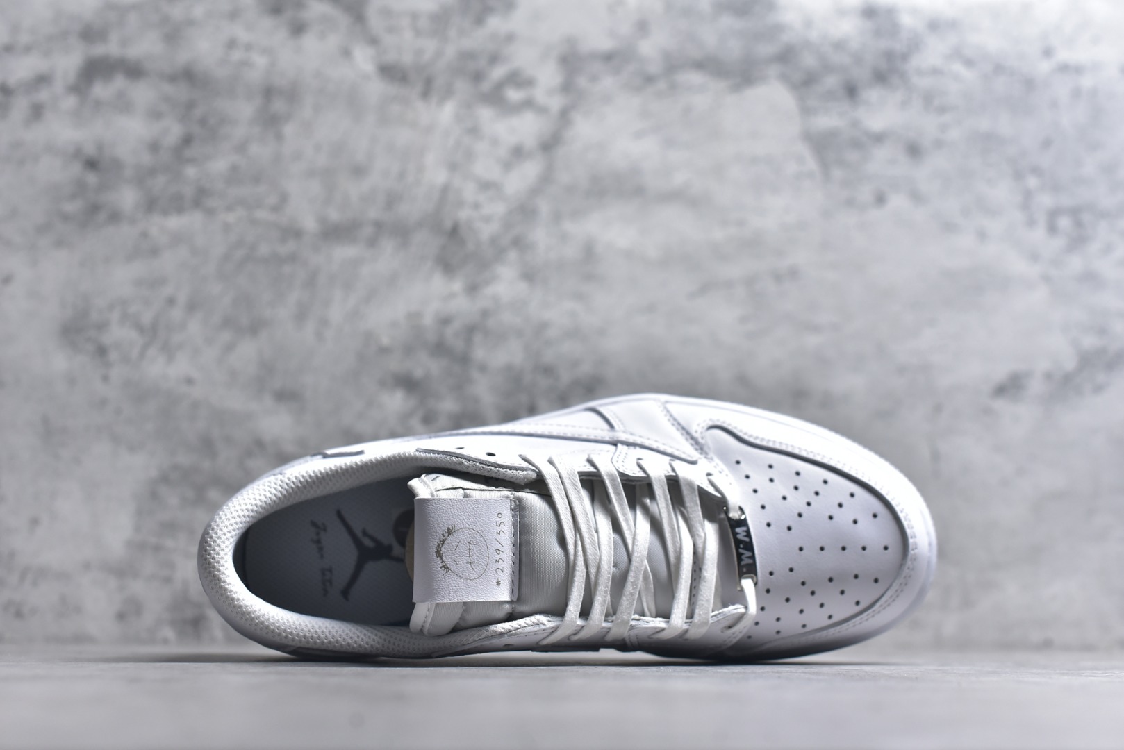 图片[4]-#乔1 低帮倒钩 全白 TD1228-111 男女鞋 36 36.5 37.5 38 38.5 39 40 40.5 41 42 42.5 43 44 44.5 45 46 47.5-选品中心