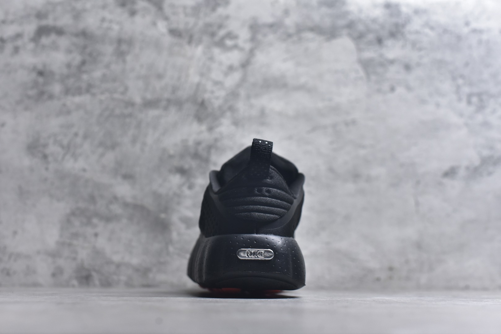 图片[5]-#NK Mind 002 黑科技足底按摩舒适贴合训练鞋 HQ4308-001 该系列首作 Mind 001 从神经科学中汲取灵感，打造出一款不仅外观独特，更能为穿着者带来别样感知体验的球鞋，此次新作将继续延续此核心方向。历时十年打磨的 Mind 系列，承载着 Nike 对未来鞋款的愿景呈现。系列中的每双鞋，外底均由 22 个独立泡沫结节构成，旨在模拟赤足般的体验。这些结节通过与足底感官感受器的相互作用，从而促进人体的自然步态。 尺码：36 36.5 37.5 38 38.5 39 40 40.5 41 42 42.5 43 44 44.5 45-选品中心