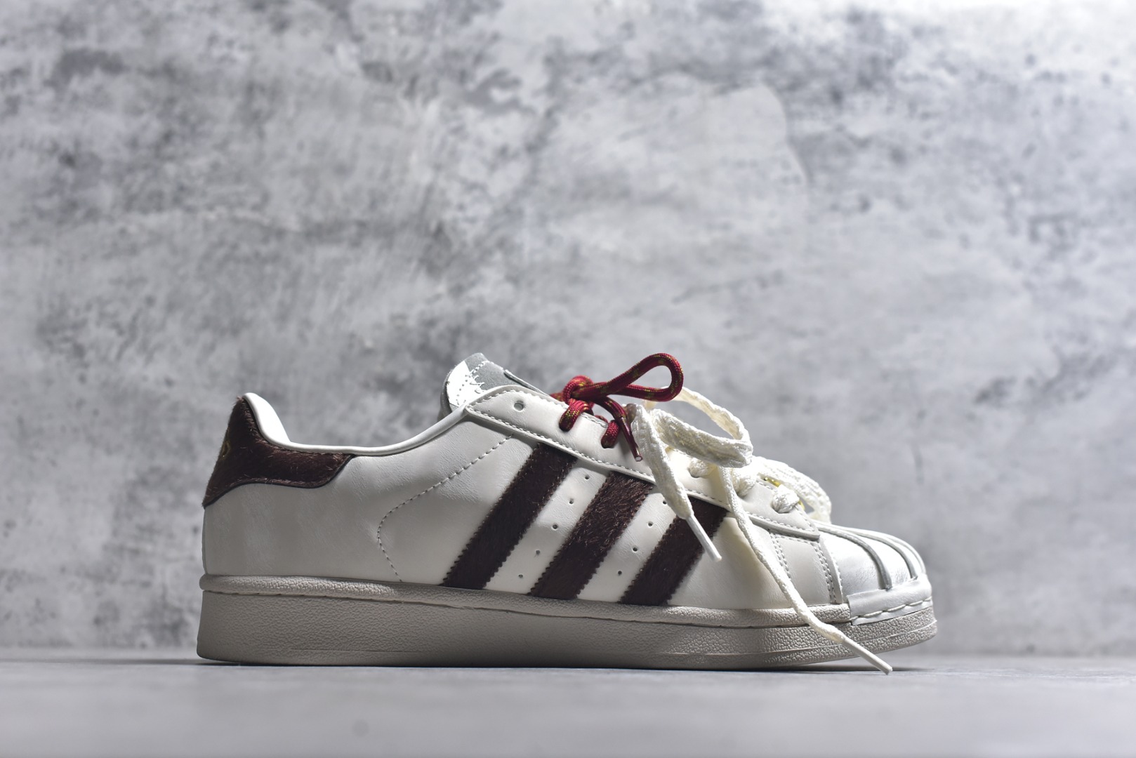 图片[3]-#Adidas Originals Superstar 马年限定 CNY新年款 贝壳头系列 阿迪达斯 低帮经典百搭休闲运动板鞋 货号： KJ6293 尺码：35-45（半）-选品中心