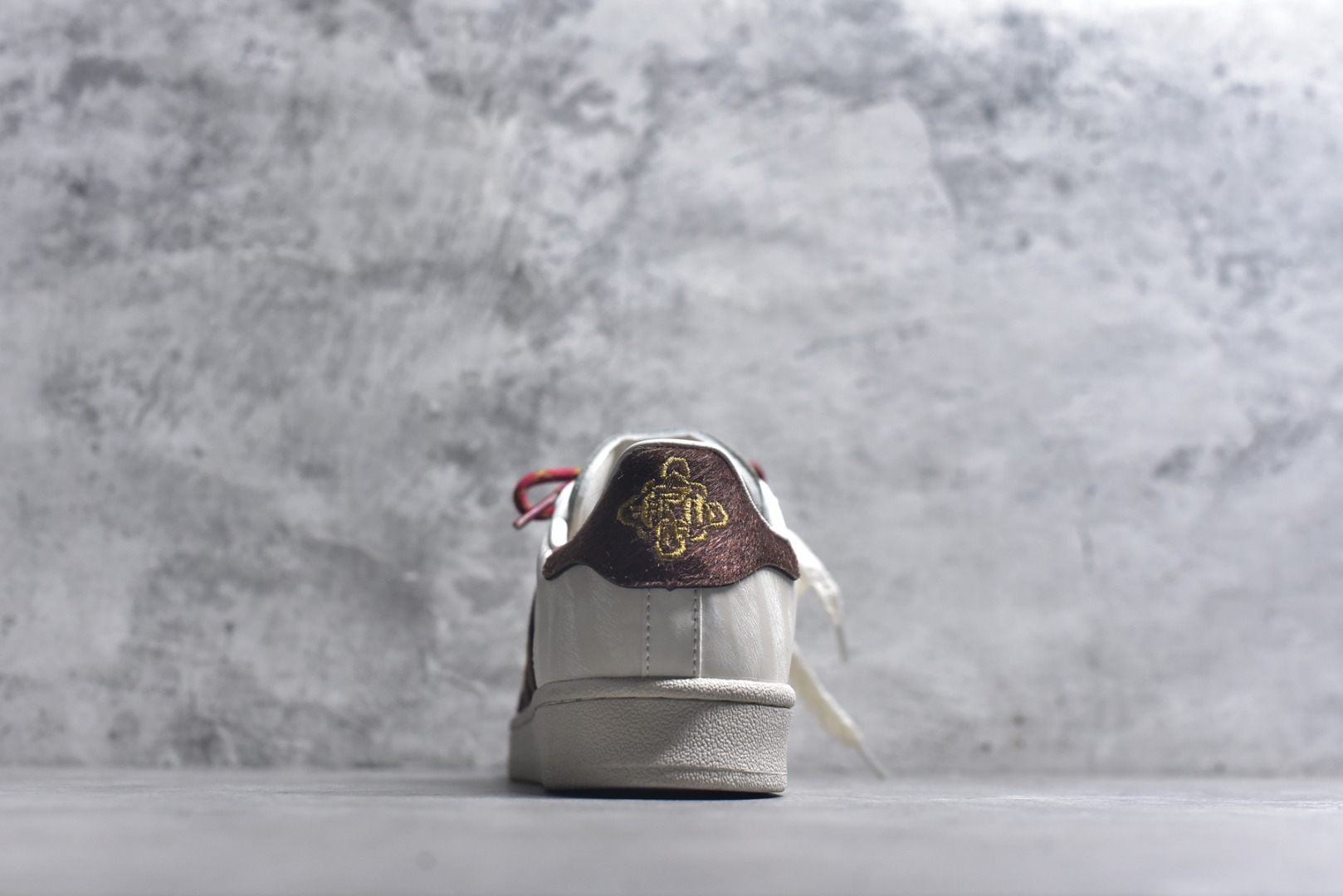 图片[5]-#Adidas Originals Superstar 马年限定 CNY新年款 贝壳头系列 阿迪达斯 低帮经典百搭休闲运动板鞋 货号： KJ6293 尺码：35-45（半）-选品中心