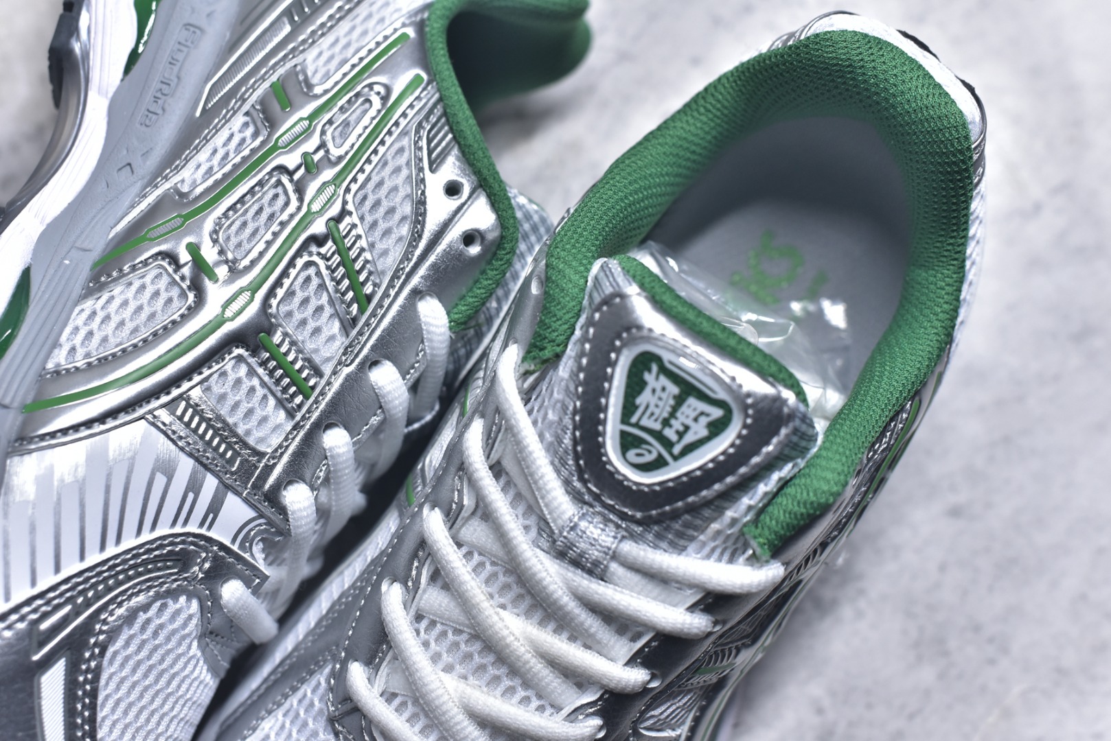 图片[9]-#Asics Gel-Kayano 12.1 亚瑟士 运动休闲透气专业跑鞋 采用工程弹性双层再生针织密度鞋面材质 后跟3D可视GEL缓震乳胶物料 升级FF BLAST PLUS全新缓震中底部位科技材质 外置高耐磨橡胶外底 稳步升级 跑出节奏 货号：1203A759-100 尺码：36-47-选品中心