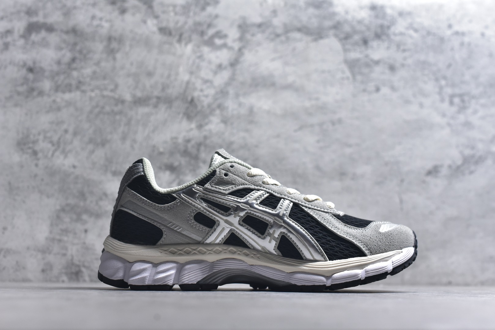 图片[3]-#Asics Gel-Kayano 12.1 亚瑟士 运动休闲透气专业跑鞋 采用工程弹性双层再生针织密度鞋面材质 后跟3D可视GEL缓震乳胶物料 升级FF BLAST PLUS全新缓震中底部位科技材质 外置高耐磨橡胶外底 稳步升级 跑出节奏 货号：1203A846-020 尺码：36-47-选品中心