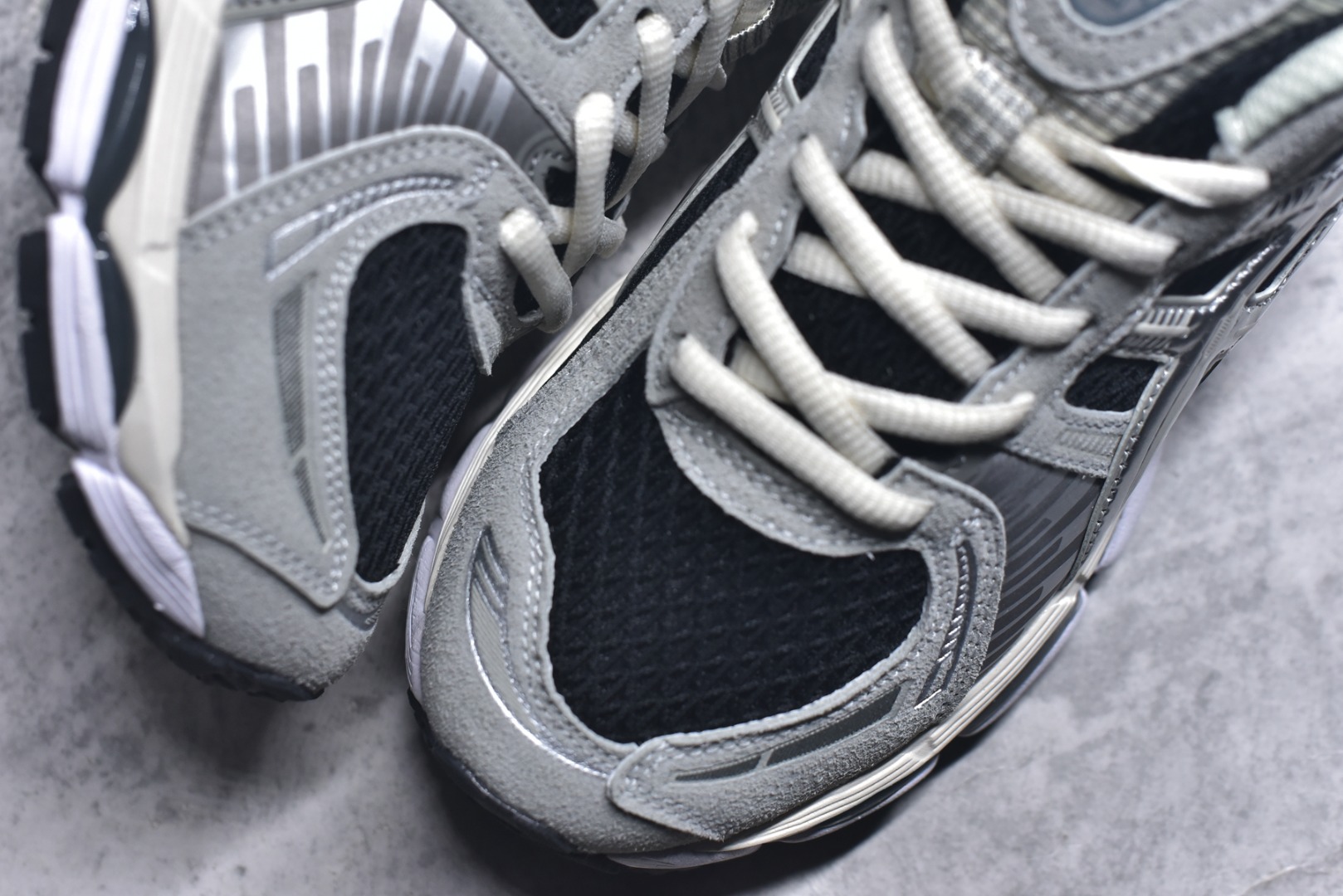 图片[8]-#Asics Gel-Kayano 12.1 亚瑟士 运动休闲透气专业跑鞋 采用工程弹性双层再生针织密度鞋面材质 后跟3D可视GEL缓震乳胶物料 升级FF BLAST PLUS全新缓震中底部位科技材质 外置高耐磨橡胶外底 稳步升级 跑出节奏 货号：1203A846-020 尺码：36-47-选品中心