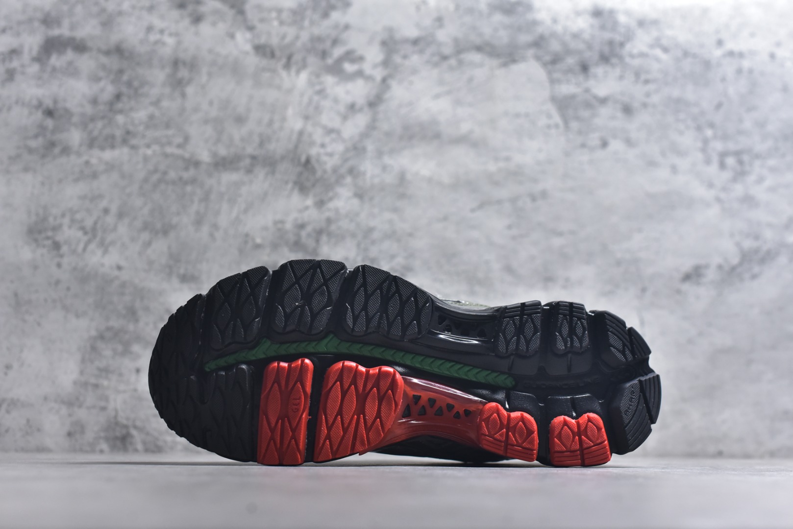 图片[6]-#Asics Gel-Kayano 12.1 亚瑟士 运动休闲透气专业跑鞋 采用工程弹性双层再生针织密度鞋面材质 后跟3D可视GEL缓震乳胶物料 升级FF BLAST PLUS全新缓震中底部位科技材质 外置高耐磨橡胶外底 稳步升级 跑出节奏 货号：1203A869-021 尺码：36-47-选品中心