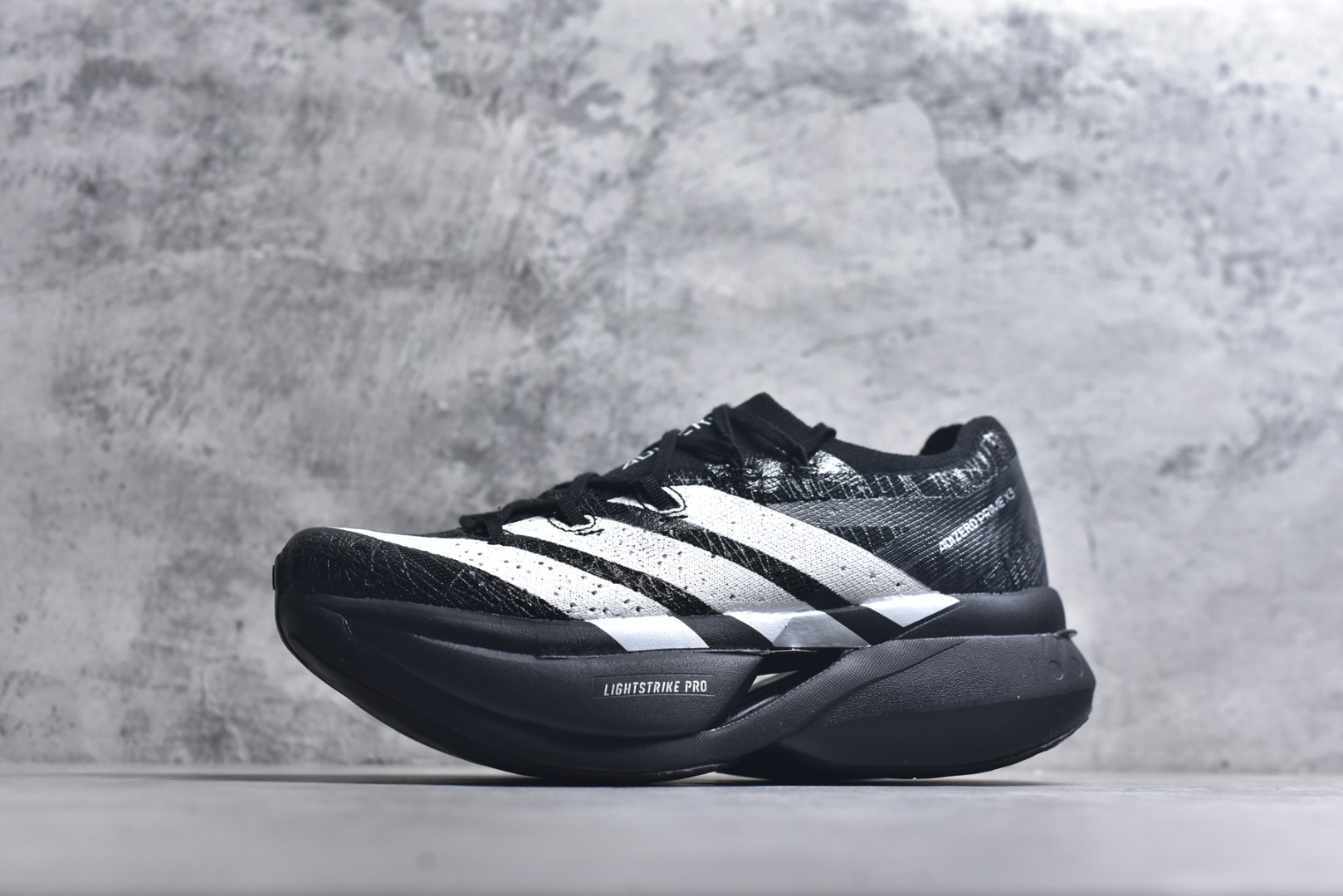 #Ad Daizero Prime X3 Strung 跑鞋系列 JP9194 尺码：36-45（半）-选品中心