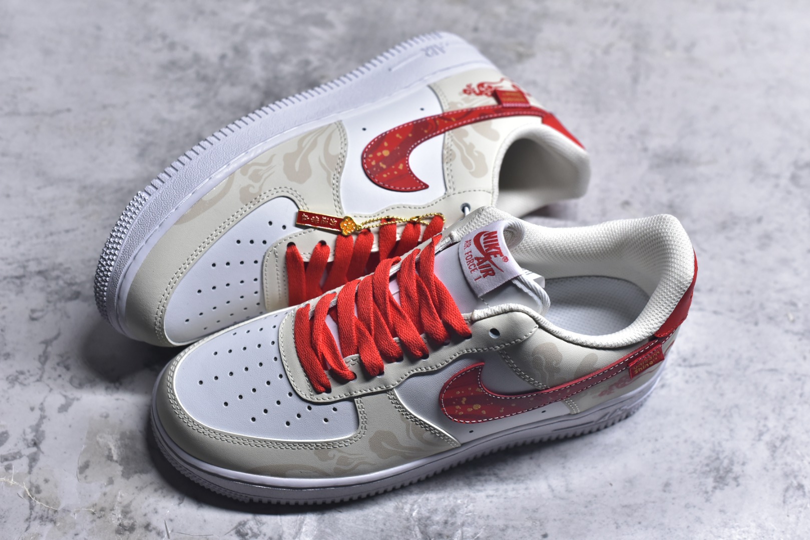 图片[7]-#官方爆款定制 二次元主题 Nike Air Force 1 Low’07马年系列 空军一号低帮休闲板鞋 定制皮料 原厂3D打印 定制鞋盒 原楦原纸板 纯正空军版型 内置全掌气垫 货号：ZH0316-169 尺码：36 36.5 37.5 38 38.5 39 40 40.5 41 42 42.5 43 44 44.5 45-选品中心