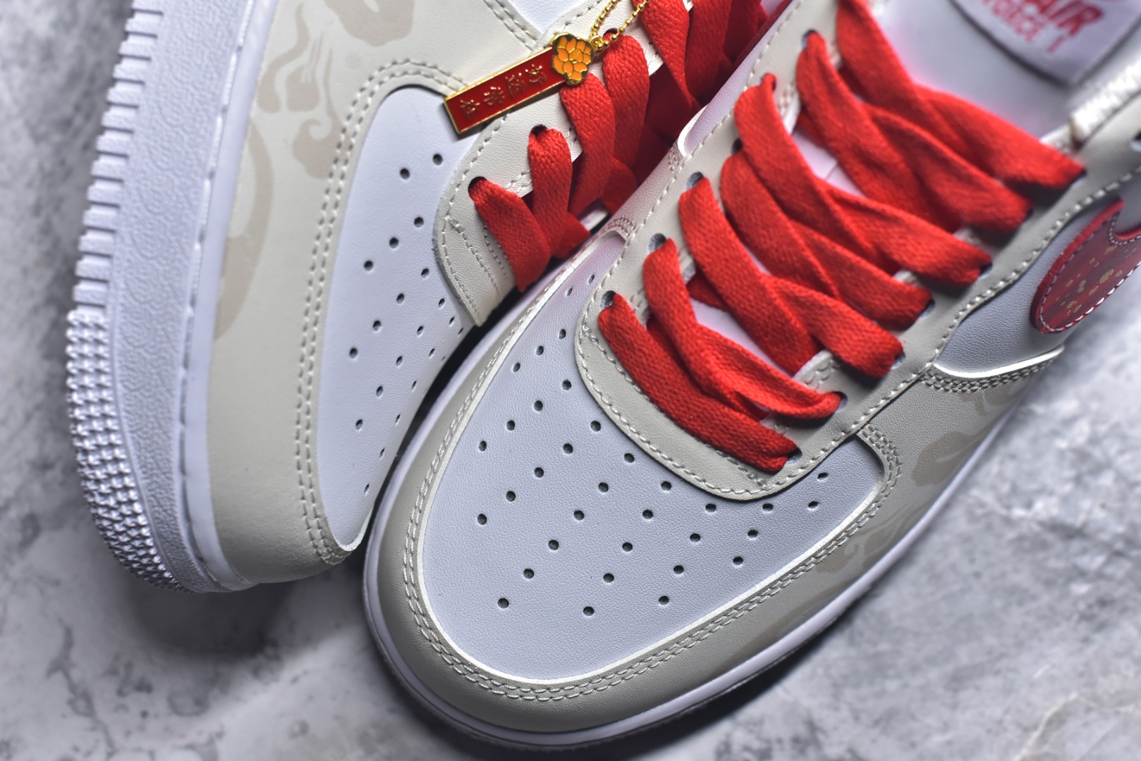 图片[8]-#官方爆款定制 二次元主题 Nike Air Force 1 Low’07马年系列 空军一号低帮休闲板鞋 定制皮料 原厂3D打印 定制鞋盒 原楦原纸板 纯正空军版型 内置全掌气垫 货号：ZH0316-169 尺码：36 36.5 37.5 38 38.5 39 40 40.5 41 42 42.5 43 44 44.5 45-选品中心