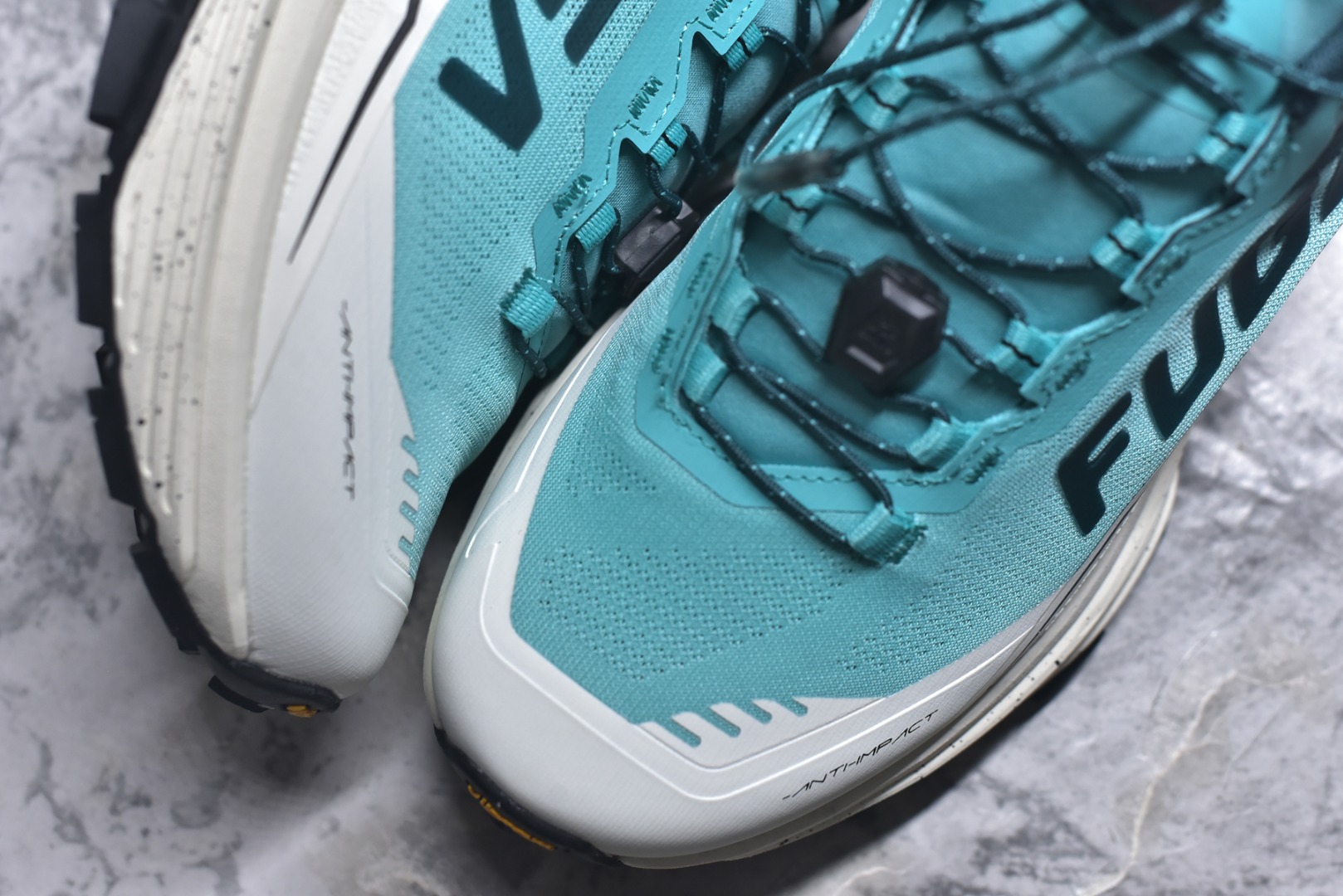 图片[8]-#凯乐石 KAILAS FUGA EX3厚底缓冲徒步跑山网布TPU减震防滑透气包裹性抗冲击轻便回弹 低帮 超强抓地力徒步跑步鞋 BOA适配系统 通过旋钮一键实现快速调节松紧 快速穿脱 YIBRAM MEGAGRIP湿地止滑大底 提供强劲抓地力 驾驭干湿路面 ECCEVAI 厚底回弹中底 缓冲回弹 泵感十足 更抓地 减少消耗-前掌加宽4% 后跟加宽15% 更缓震久跑不累-缓震回弹提升20% 更稳定 减少关节伤害-加高和梯形设计加宽 更包裹 更舒适-楦型升级 加强脚背中腰包裹性 货号：KS2513108 尺码：36 36.5 37.5 38 38.5 39 40 40.5 41 42 42.5 43 44 45-选品中心