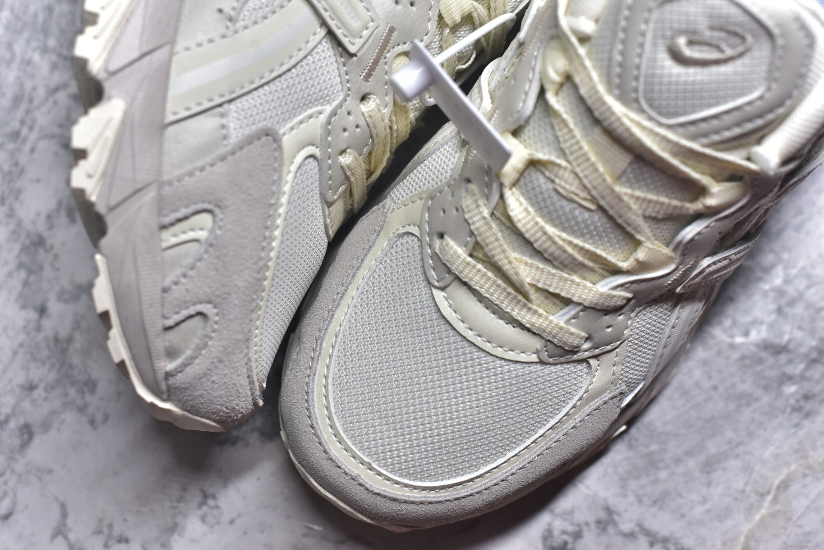 图片[8]-#ASICS Gel-Sonoma TR62 出行 百搭通勤减震防滑 低帮 休闲训练跑步鞋 男女同款 ASICS（亚瑟士）是日本实业家鬼冢喜八郎创立的跑鞋运动品牌，名字想法源自著名的拉丁谚语“AnimaSana In Corpore Sano”，意为“健全的精神寓于强健的体魄”。正如其名字的含义，ASICS亚瑟士一直坚信保持身体的健康与活力是打造健康快乐的生活方式的最佳途径。亚瑟士的跑鞋、篮球鞋等系列集专业与美貌于一身，拥有极高的热度。2016年，ASICS在“2016年日本最佳全球品牌”排行榜名列第17名。尺码：36 37 37.5 38 39 39.5 40 40.5 41.5 42 42.5 43.5 44 45-选品中心