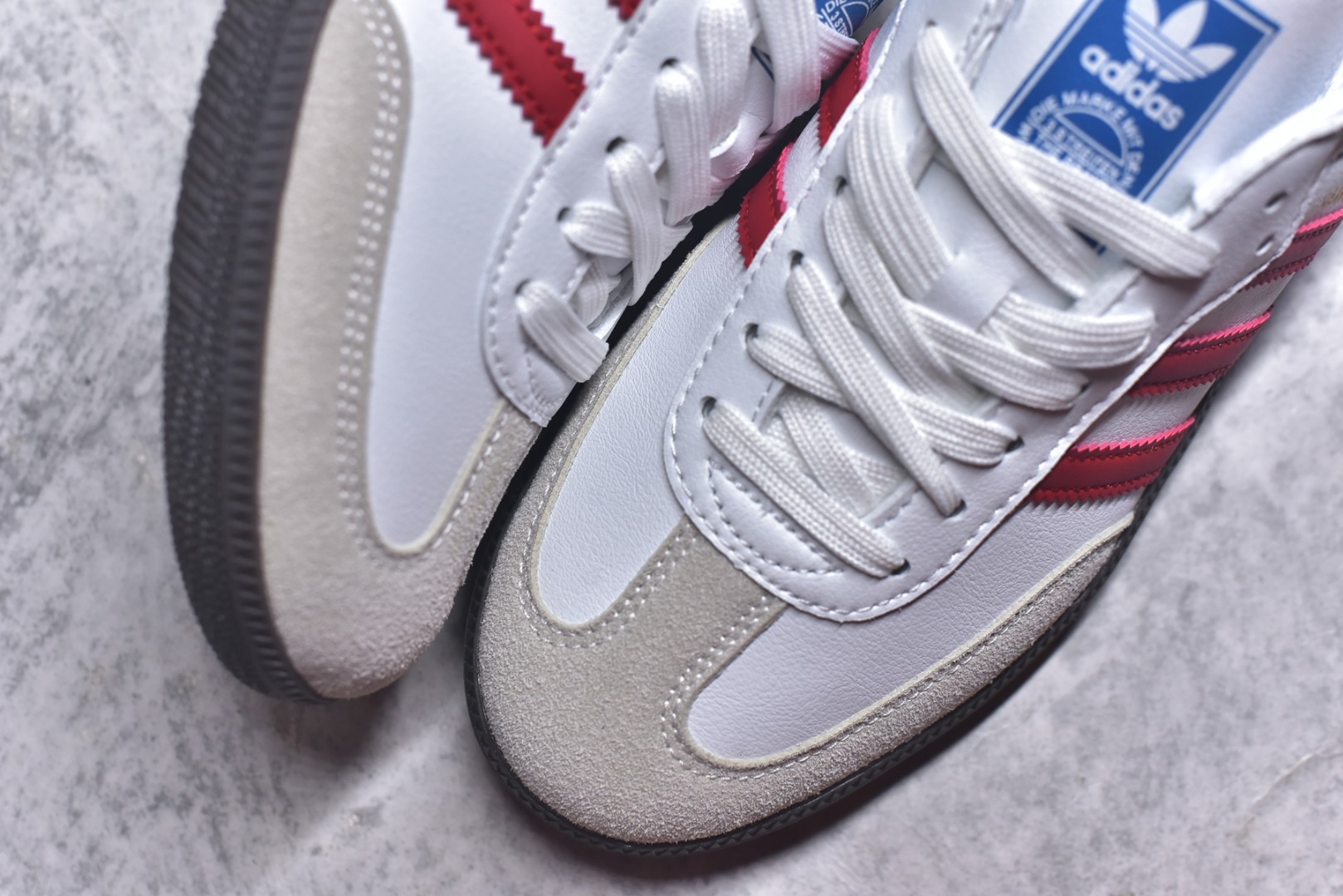 图片[8]-#AD Original Samba 复古经典轻便板鞋 IG1025 这款桑巴鞋展示了高质量的工艺 带有装饰的超锁缝制和无缝的手感 柔软、柔软的皮革造型和标志性的3条纹完成了精致的外观 正规合身鞋带 鞋面上有绒面鞋垫 橡胶鞋底 享受正畸套筒软感 自50年代首次亮相以来就一直在赢得粉丝的青睐 尺码：36-45-选品中心