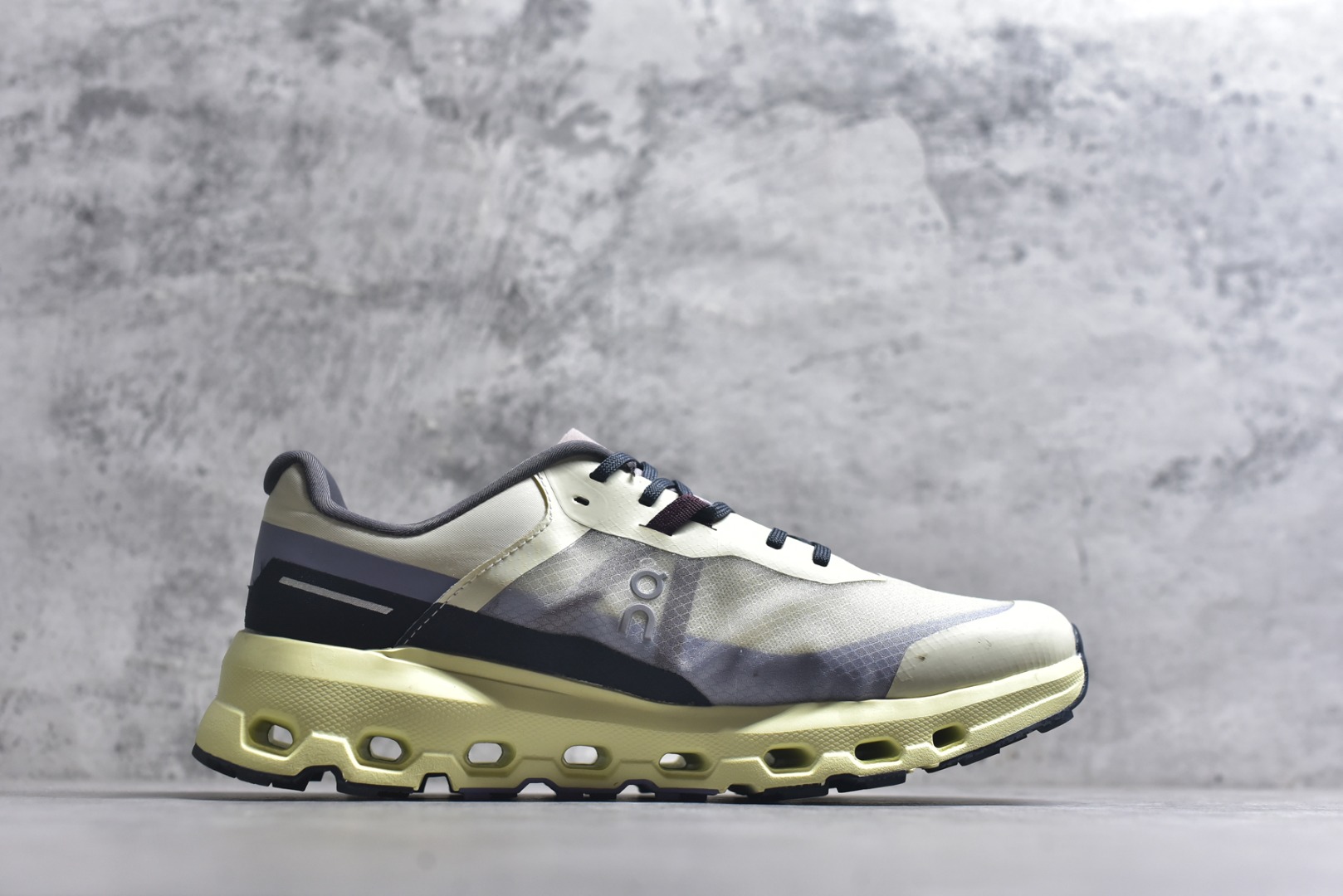 图片[3]-#On昂跑Cloudtilt 2 联名轻量运动休闲跑鞋 杨幂同款，脚感很舒服，鞋底柔软且包裹性好，上脚显腿长，不用系鞋带很方便～ 不管休闲还是运动都很百搭。白色虽然不耐脏，但真的是最好看最显质感的颜色！ 货号：3ME30112854 尺码：36-45-选品中心