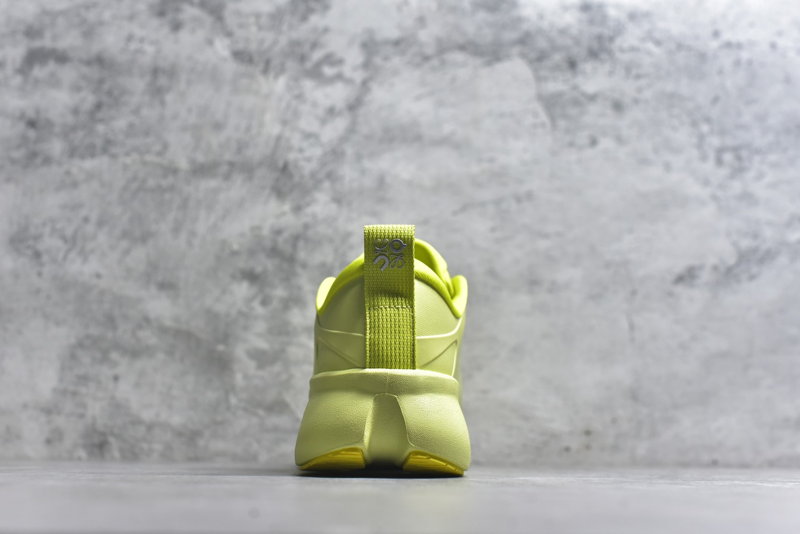 图片[5]-#LOEWE罗意威 x ON昂跑 联名款 Cloudsolo系列 •原鞋一致橡胶底 原版高弹MD 加爆米花料 •正确后跟小蛮腰 •Logo立体有光泽度 •正确鞋头饱满立体 •鞋舌TPU立体高频 •正确鞋面网布多层厚实材料 •后跟织带高频立体 织带上浆加硬 •正确鞋带头滴胶柔软 •正确鞋垫前薄后厚有弹性（欧奈斯材料，非普通海玻璃） 尺码：36 36.5 37 37.5 38 38.5 39 40 40.5 41 42 42.5 43 44 44.5 45 46（真半码）-选品中心