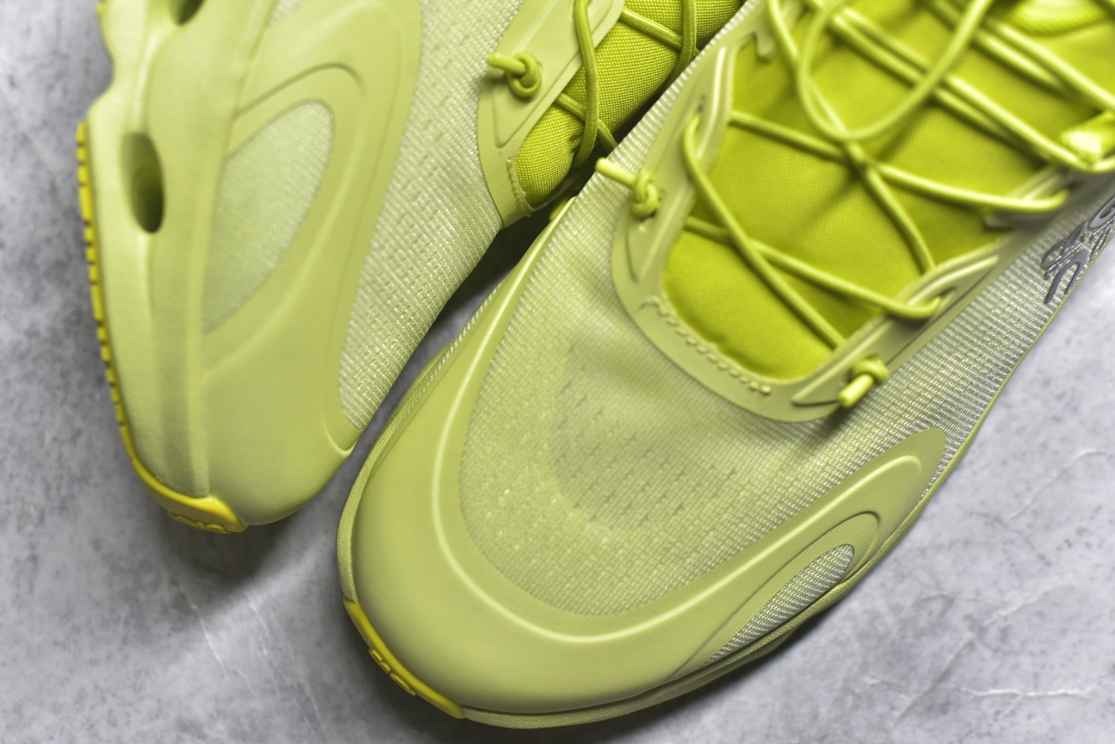 图片[8]-#LOEWE罗意威 x ON昂跑 联名款 Cloudsolo系列 •原鞋一致橡胶底 原版高弹MD 加爆米花料 •正确后跟小蛮腰 •Logo立体有光泽度 •正确鞋头饱满立体 •鞋舌TPU立体高频 •正确鞋面网布多层厚实材料 •后跟织带高频立体 织带上浆加硬 •正确鞋带头滴胶柔软 •正确鞋垫前薄后厚有弹性（欧奈斯材料，非普通海玻璃） 尺码：36 36.5 37 37.5 38 38.5 39 40 40.5 41 42 42.5 43 44 44.5 45 46（真半码）-选品中心