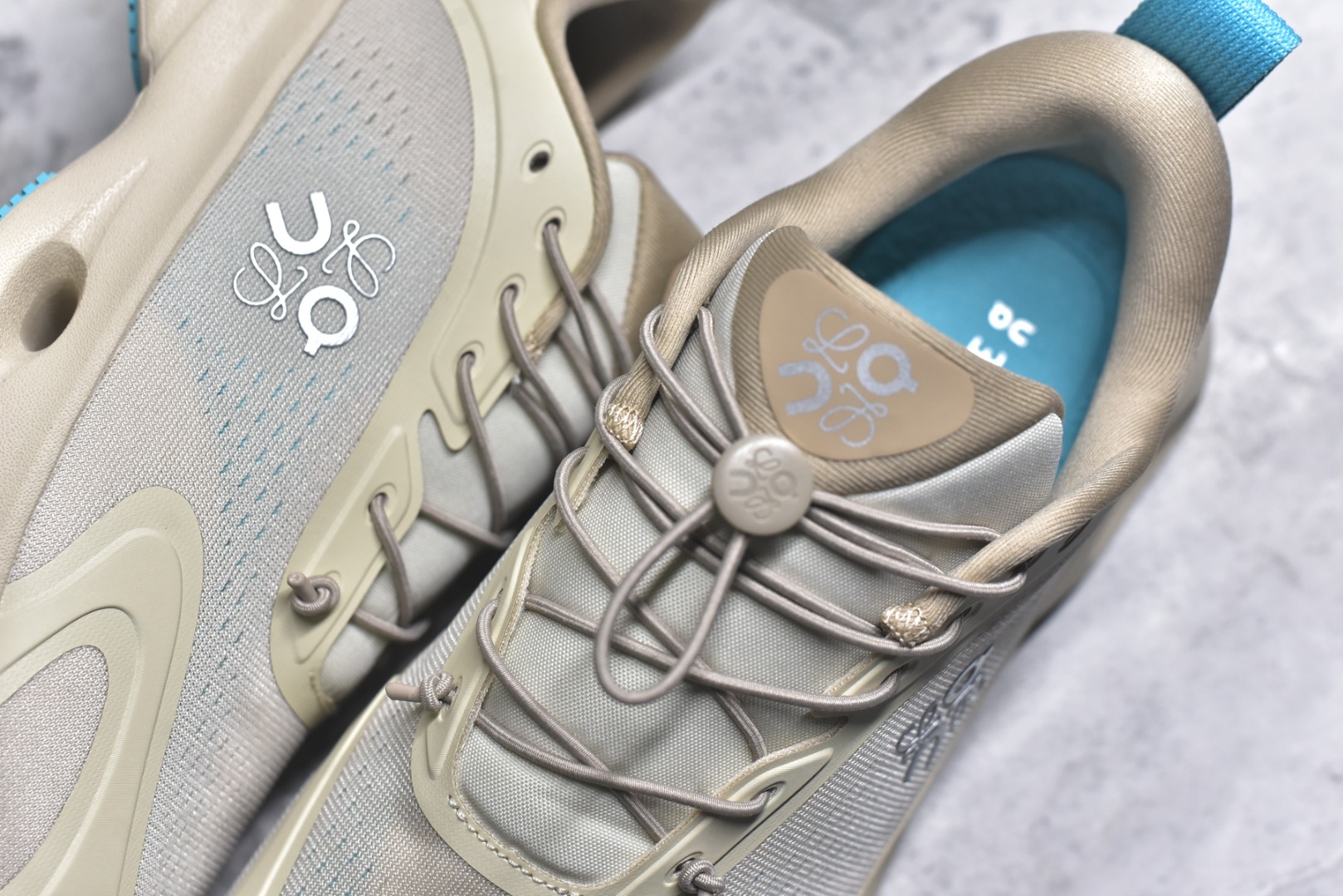 图片[9]-#LOEWE罗意威 x ON昂跑 联名款 Cloudsolo系列 •原鞋一致橡胶底 原版高弹MD 加爆米花料 •正确后跟小蛮腰 •Logo立体有光泽度 •正确鞋头饱满立体 •鞋舌TPU立体高频 •正确鞋面网布多层厚实材料 •后跟织带高频立体 织带上浆加硬 •正确鞋带头滴胶柔软 •正确鞋垫前薄后厚有弹性（欧奈斯材料，非普通海玻璃） 尺码：36 36.5 37 37.5 38 38.5 39 40 40.5 41 42 42.5 43 44 44.5 45 46（真半码）-选品中心