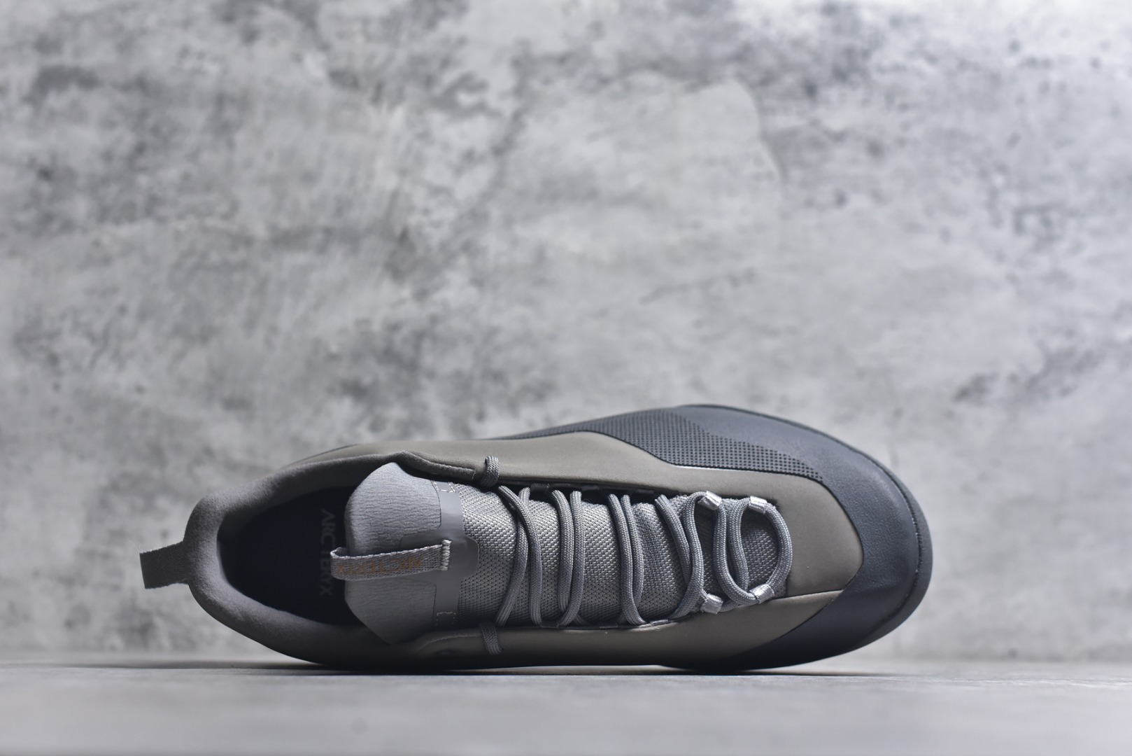 图片[4]-#Arcteryx始祖鸟KONSEAL WOMEN舒适 防滑耐磨透气支撑抓地 登山鞋户外登山徒步，超轻量化舒适透气户外徒步登山攀登鞋，始祖鸟LT 🧑‍🤝‍🧑款轻量登山鞋还可用作光脚穿着的便鞋，登山，攀岩鞋高山专用攀岩装备，活动快捷、 LT 高性能的简约设计，轻量化保护周全而耐磨。 尺码：36-45-选品中心