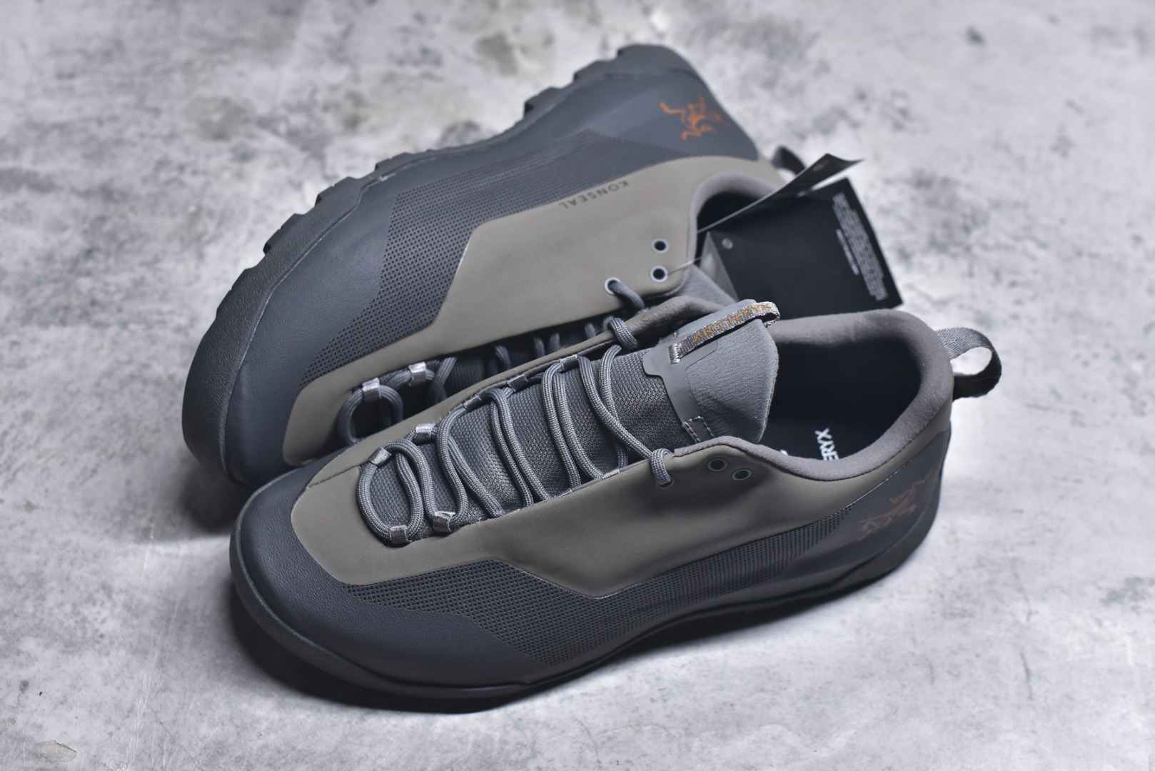 图片[7]-#Arcteryx始祖鸟KONSEAL WOMEN舒适 防滑耐磨透气支撑抓地 登山鞋户外登山徒步，超轻量化舒适透气户外徒步登山攀登鞋，始祖鸟LT 🧑‍🤝‍🧑款轻量登山鞋还可用作光脚穿着的便鞋，登山，攀岩鞋高山专用攀岩装备，活动快捷、 LT 高性能的简约设计，轻量化保护周全而耐磨。 尺码：36-45-选品中心