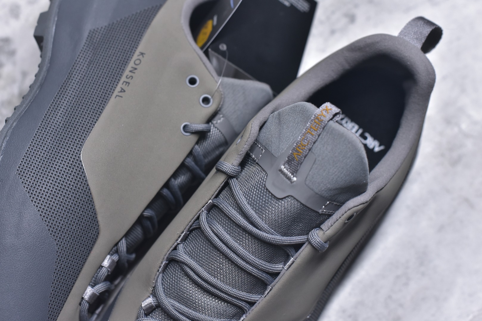 图片[9]-#Arcteryx始祖鸟KONSEAL WOMEN舒适 防滑耐磨透气支撑抓地 登山鞋户外登山徒步，超轻量化舒适透气户外徒步登山攀登鞋，始祖鸟LT 🧑‍🤝‍🧑款轻量登山鞋还可用作光脚穿着的便鞋，登山，攀岩鞋高山专用攀岩装备，活动快捷、 LT 高性能的简约设计，轻量化保护周全而耐磨。 尺码：36-45-选品中心