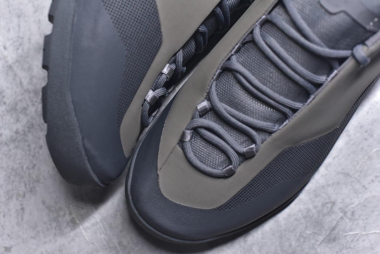 图片[8]-#Arcteryx始祖鸟KONSEAL WOMEN舒适 防滑耐磨透气支撑抓地 登山鞋户外登山徒步，超轻量化舒适透气户外徒步登山攀登鞋，始祖鸟LT 🧑‍🤝‍🧑款轻量登山鞋还可用作光脚穿着的便鞋，登山，攀岩鞋高山专用攀岩装备，活动快捷、 LT 高性能的简约设计，轻量化保护周全而耐磨。 尺码：36-45-选品中心