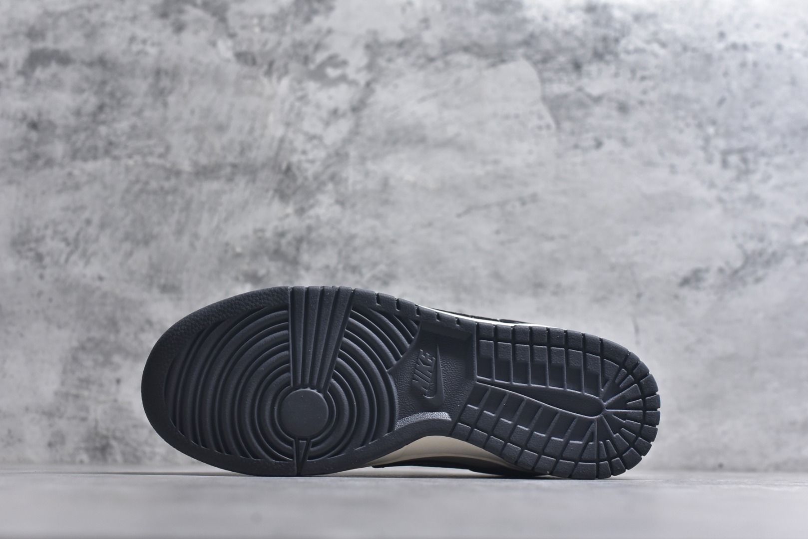 图片[6]-#Nike SB Dunk Low 马年限定 玄铁骏马 高端定制 低帮休闲滑板鞋 #定制鞋盒 大厂纯原品质出货 超高清洁度 皮料切割干净无任何毛边 细节完美 货号：HG0026-012 尺码：36 36.5 37.5 38 38.5 39 40 40.5 41 42 42.5 43 44 44.5 45-选品中心