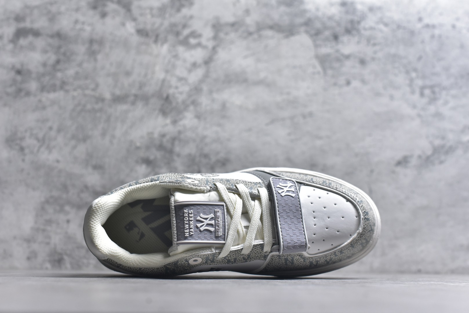 图片[4]-#MLB 灰色 3ASXP025N（GP016）50GRS 男女鞋 35-44-选品中心