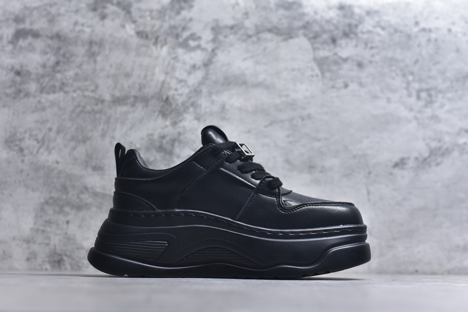 图片[3]-#GG-CC GG-CC Chunky Low 厚底增高运动老爹鞋 广东大厂出品 2024夏季透气网面老爹鞋系列 时髦look轻松定格 不费力展现率性氛围 酷帅机能风不规则设计 7cm增高厚底 大长腿既视感轻松拿捏 货号： G25X4475B 尺码：35 36 37 38 39 40-选品中心