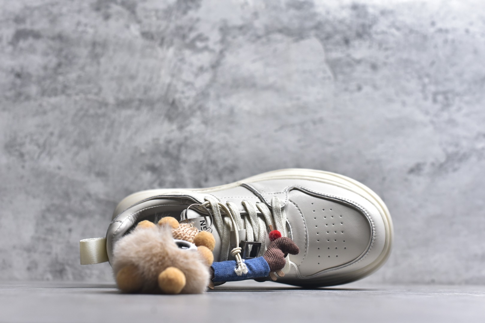 图片[4]-#GG-CC GG-CC Chunky Low 厚底增高运动老爹鞋 广东大厂出品 2024夏季透气网面老爹鞋系列 时髦look轻松定格 不费力展现率性氛围 酷帅机能风不规则设计 7cm增高厚底 大长腿既视感轻松拿捏 货号： G25X4475B 尺码：35 36 37 38 39 40-选品中心