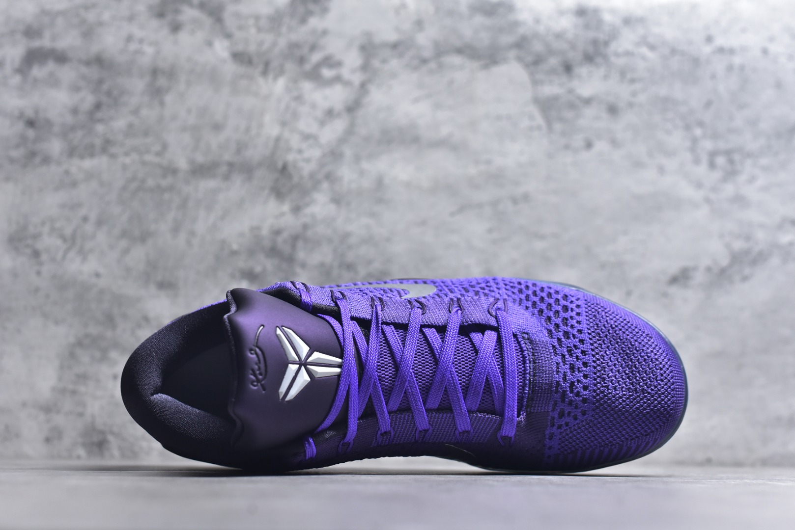 图片[4]-#NK Kobe 9 Low EM PE 科比九代舒适减震防滑低帮篮球鞋 紫色 IM0465-500 React科技鞋垫加持 实战配置直接拉满 原楦纸板开发 鞋身流线型、后跟塑形 区分土肥圆 原厂针织鞋面一针一线匹配原版 全身鞋材卡料色独家定制 唯一万针立体刺绣SWOOSH 真实底模最大48.5 实战利器 专供海外市场 尺码：40 40.5 41 42 42.5 43 44 44.5 45 46 47.5 48.5 （脚宽、脚胖 建议买大半码）-选品中心