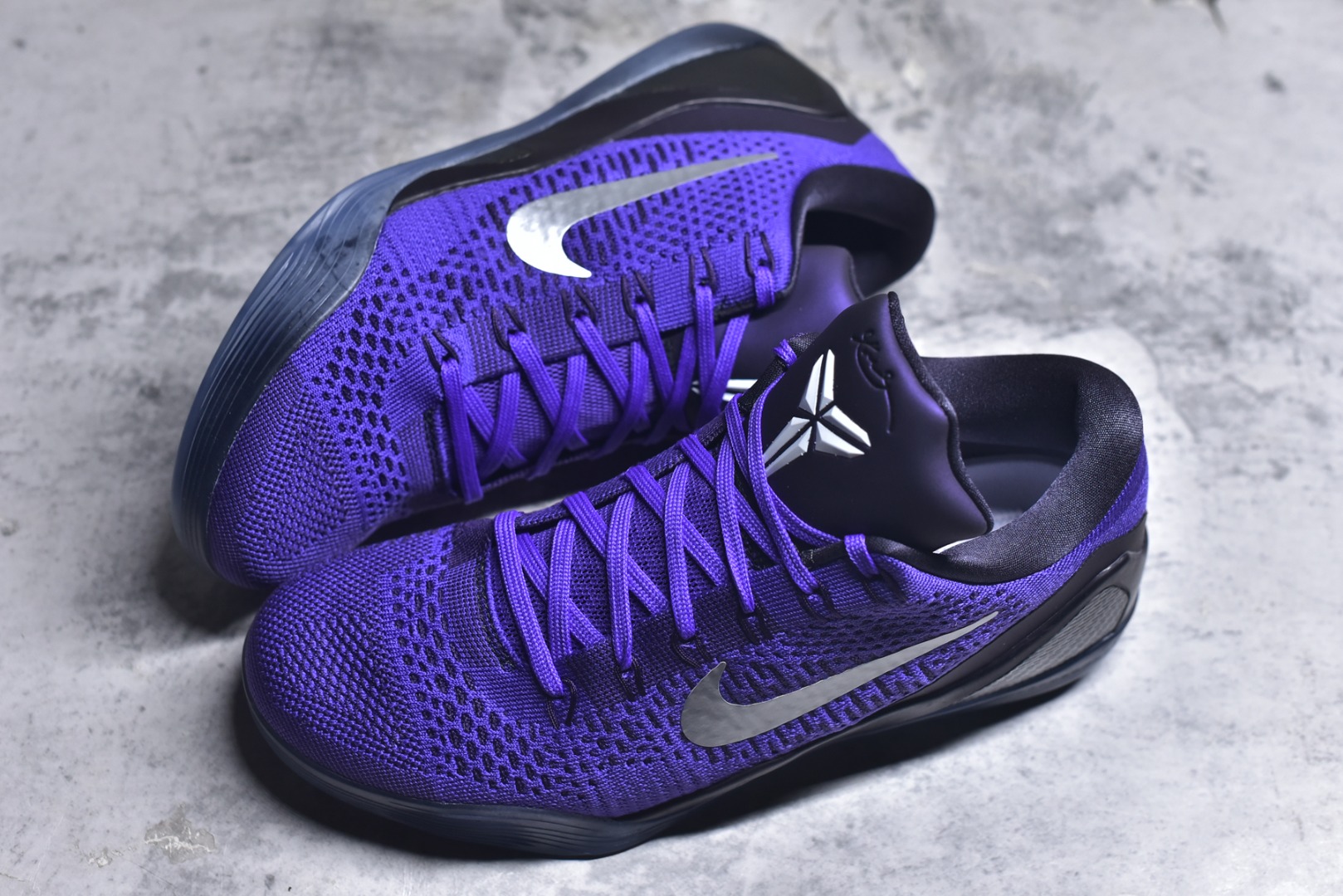 图片[7]-#NK Kobe 9 Low EM PE 科比九代舒适减震防滑低帮篮球鞋 紫色 IM0465-500 React科技鞋垫加持 实战配置直接拉满 原楦纸板开发 鞋身流线型、后跟塑形 区分土肥圆 原厂针织鞋面一针一线匹配原版 全身鞋材卡料色独家定制 唯一万针立体刺绣SWOOSH 真实底模最大48.5 实战利器 专供海外市场 尺码：40 40.5 41 42 42.5 43 44 44.5 45 46 47.5 48.5 （脚宽、脚胖 建议买大半码）-选品中心