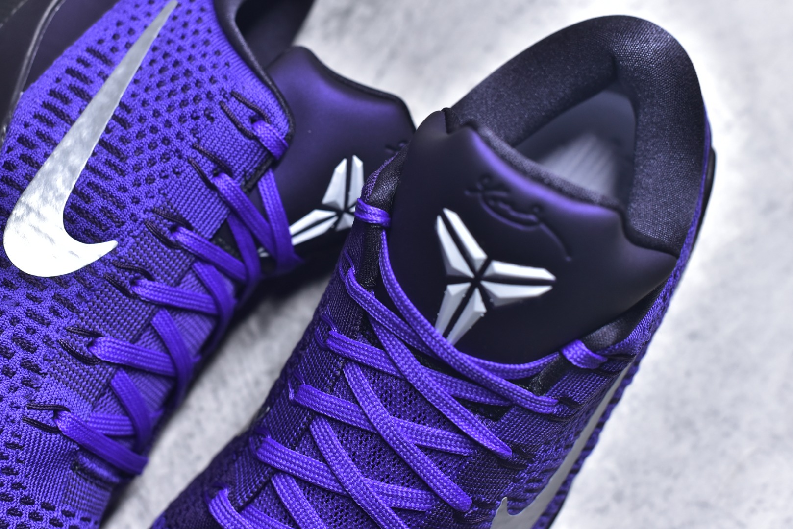 图片[9]-#NK Kobe 9 Low EM PE 科比九代舒适减震防滑低帮篮球鞋 紫色 IM0465-500 React科技鞋垫加持 实战配置直接拉满 原楦纸板开发 鞋身流线型、后跟塑形 区分土肥圆 原厂针织鞋面一针一线匹配原版 全身鞋材卡料色独家定制 唯一万针立体刺绣SWOOSH 真实底模最大48.5 实战利器 专供海外市场 尺码：40 40.5 41 42 42.5 43 44 44.5 45 46 47.5 48.5 （脚宽、脚胖 建议买大半码）-选品中心