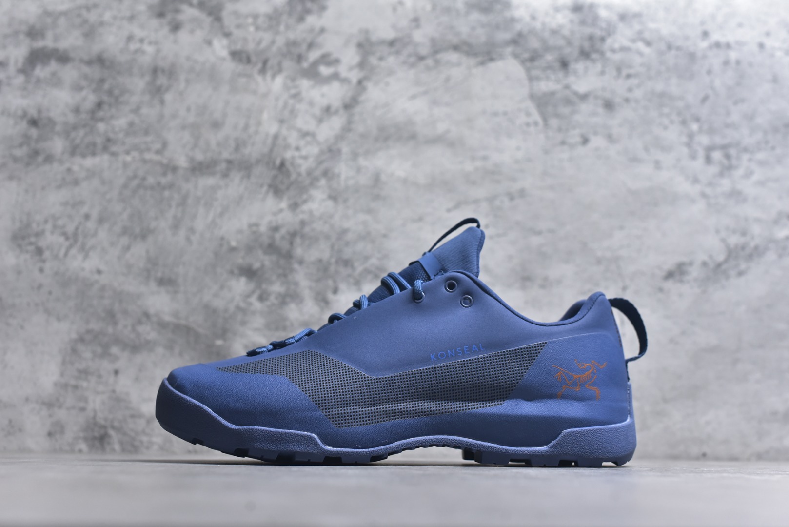 #Arcteryx始祖鸟 Konseal Women 轻量 网布防滑轻便耐磨 低帮户外运动跑步鞋 尺码：39-45-选品中心