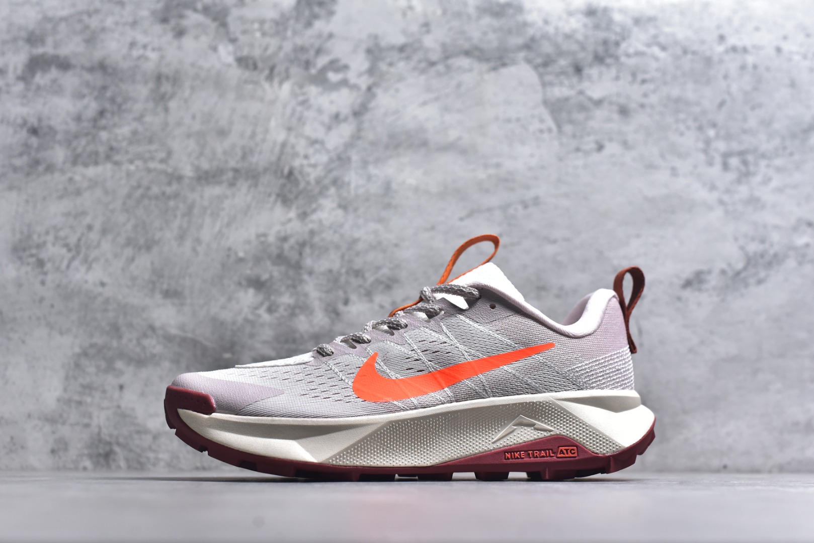 #NIKE REACTX Wildhorse 10 户外运动越野跑步鞋 兼顾迅疾外观和稳固脚感 后跟覆面和中足动态支撑巧妙融合 缔造稳定顺畅的迈步体验 货号：FV2337-102 尺码：36-45-选品中心