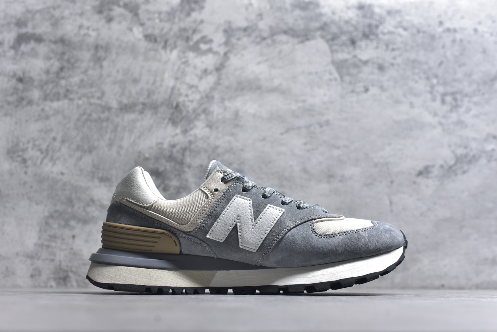 图片[3]-#New Balance NB 574棕蓝色 复古运动跑步鞋 采用猪巴革组合网织物鞋面材质 全新4层组合独立私模大底 货号：U574LGRG 尺码：36 36.5 37.5 38 38.5 39 40 40.5 41.5 42 42.5 43 44 45-选品中心