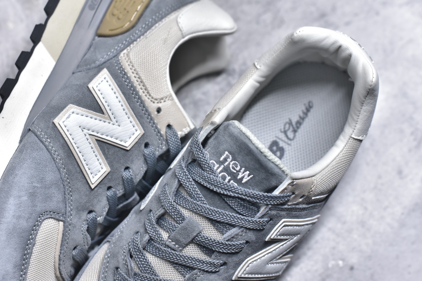 图片[9]-#New Balance NB 574棕蓝色 复古运动跑步鞋 采用猪巴革组合网织物鞋面材质 全新4层组合独立私模大底 货号：U574LGRG 尺码：36 36.5 37.5 38 38.5 39 40 40.5 41.5 42 42.5 43 44 45-选品中心