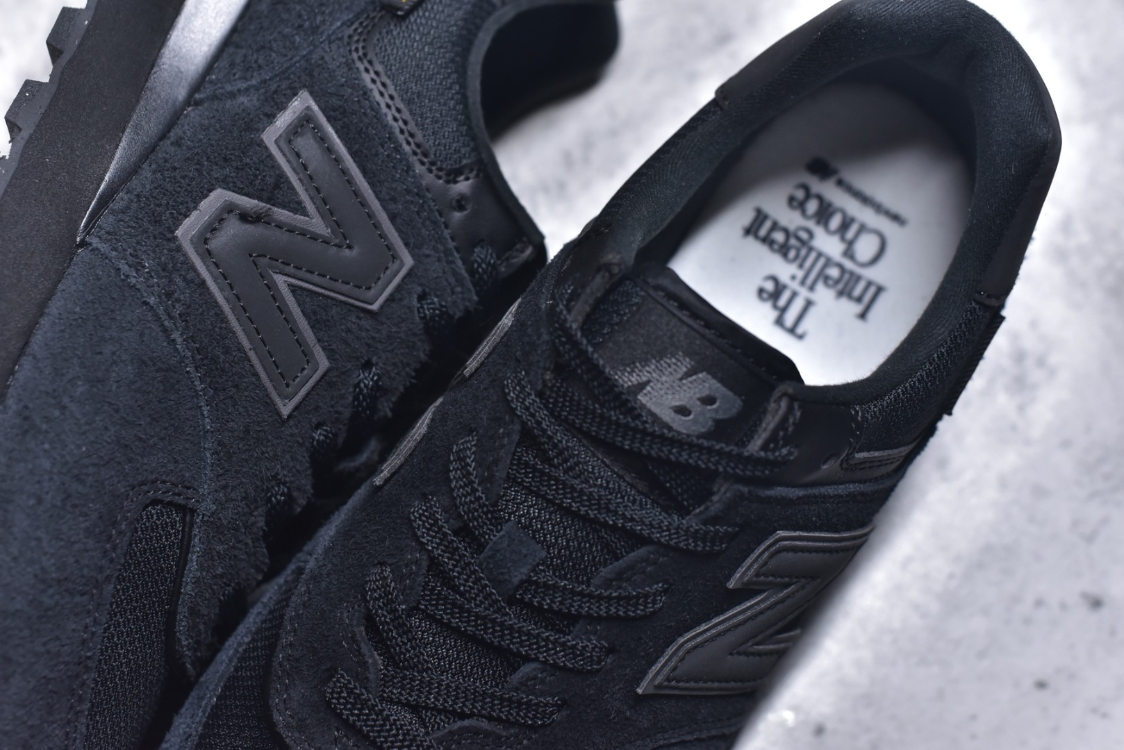 图片[9]-#New Balance NB 574棕蓝色 复古运动跑步鞋 采用猪巴革组合网织物鞋面材质 全新4层组合独立私模大底 货号：U574LGMT 尺码：36 36.5 37.5 38 38.5 39 40 40.5 41.5 42 42.5 43 44 45-选品中心