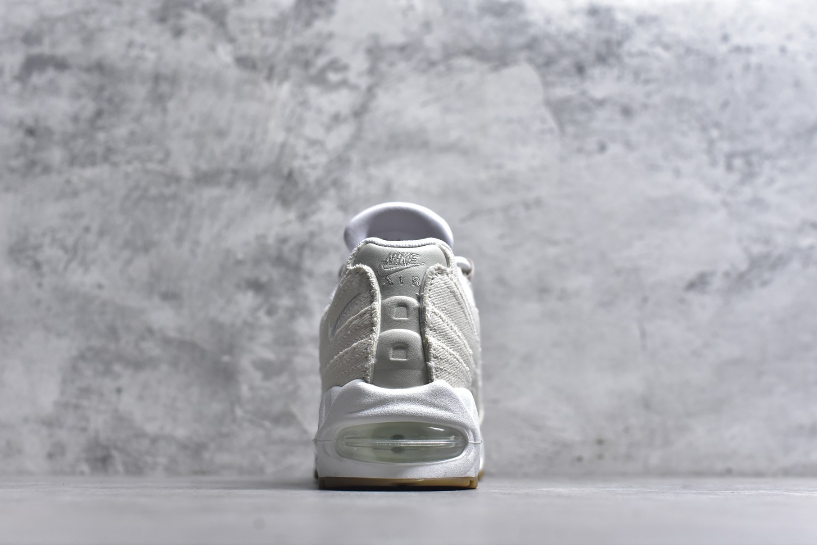 图片[5]-#Levi\’s x NK Air Max 95 “White and Ecru”舒适耐磨 低帮跑步鞋 男女同款 李维斯联名米色 HM4743-100 外贸顶级专供 区别先行版 全部配色原鞋原尺码开发生产 极致还原 全部原厂材料一比一打造 一眼ZP既视感 欢迎对比市场版本 尺码：40 40.5 41 42 42.5 43 44 44.5 45 46 46.5 47.5 48 48.5-选品中心