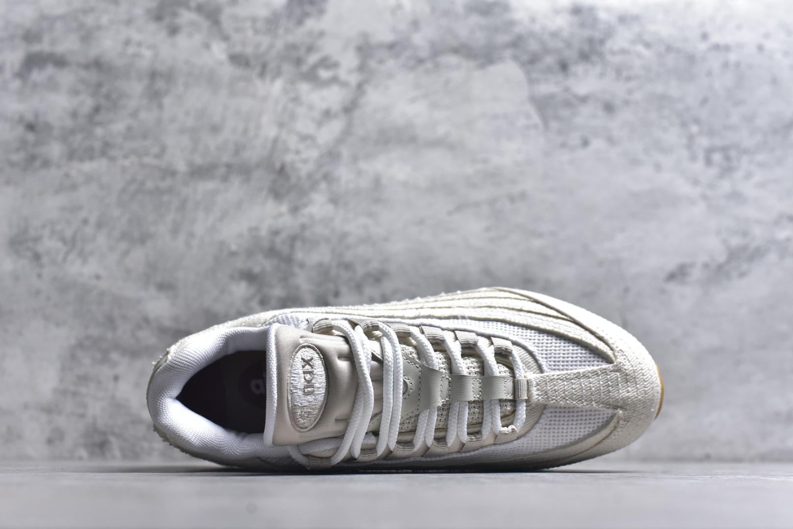 图片[4]-#Levi\’s x NK Air Max 95 “White and Ecru”舒适耐磨 低帮跑步鞋 男女同款 李维斯联名米色 HM4743-100 外贸顶级专供 区别先行版 全部配色原鞋原尺码开发生产 极致还原 全部原厂材料一比一打造 一眼ZP既视感 欢迎对比市场版本 尺码：40 40.5 41 42 42.5 43 44 44.5 45 46 46.5 47.5 48 48.5-选品中心