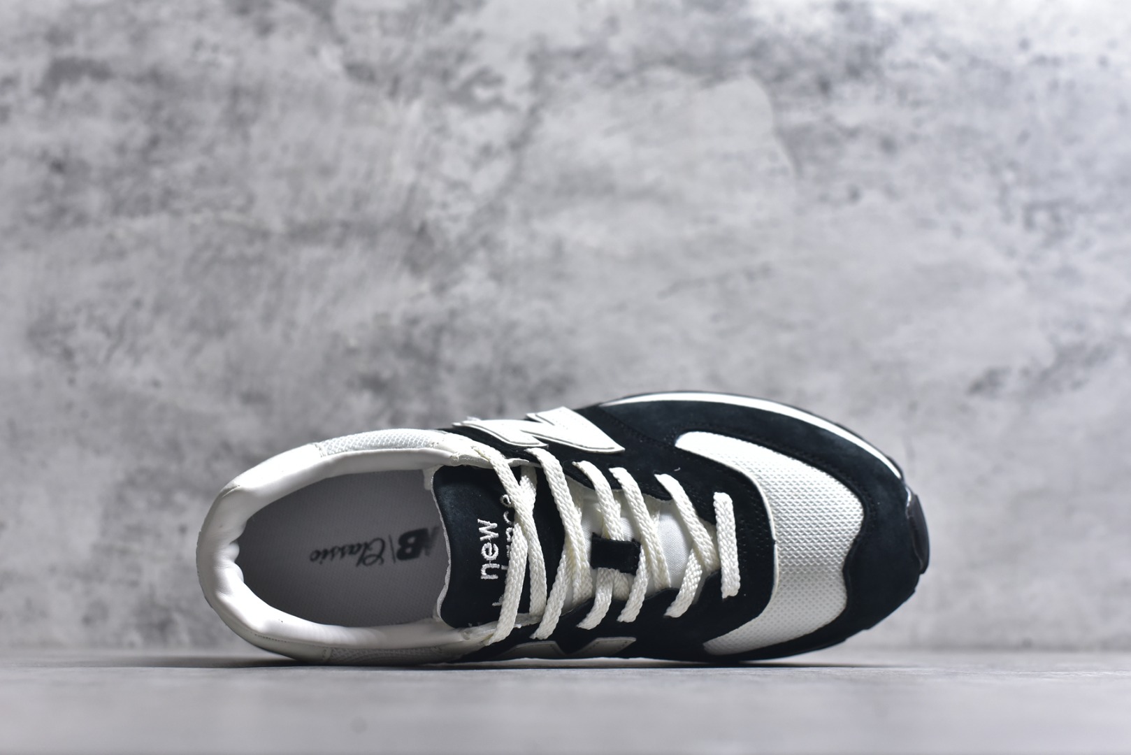 图片[4]-#New Balance NB 574黑白色 复古运动跑步鞋 采用猪巴革组合网织物鞋面材质 全新4层组合独立私模大底 货号：U574LGRA 尺码：36 36.5 37.5 38 38.5 39 40 40.5 41.5 42 42.5 43 44 45-选品中心