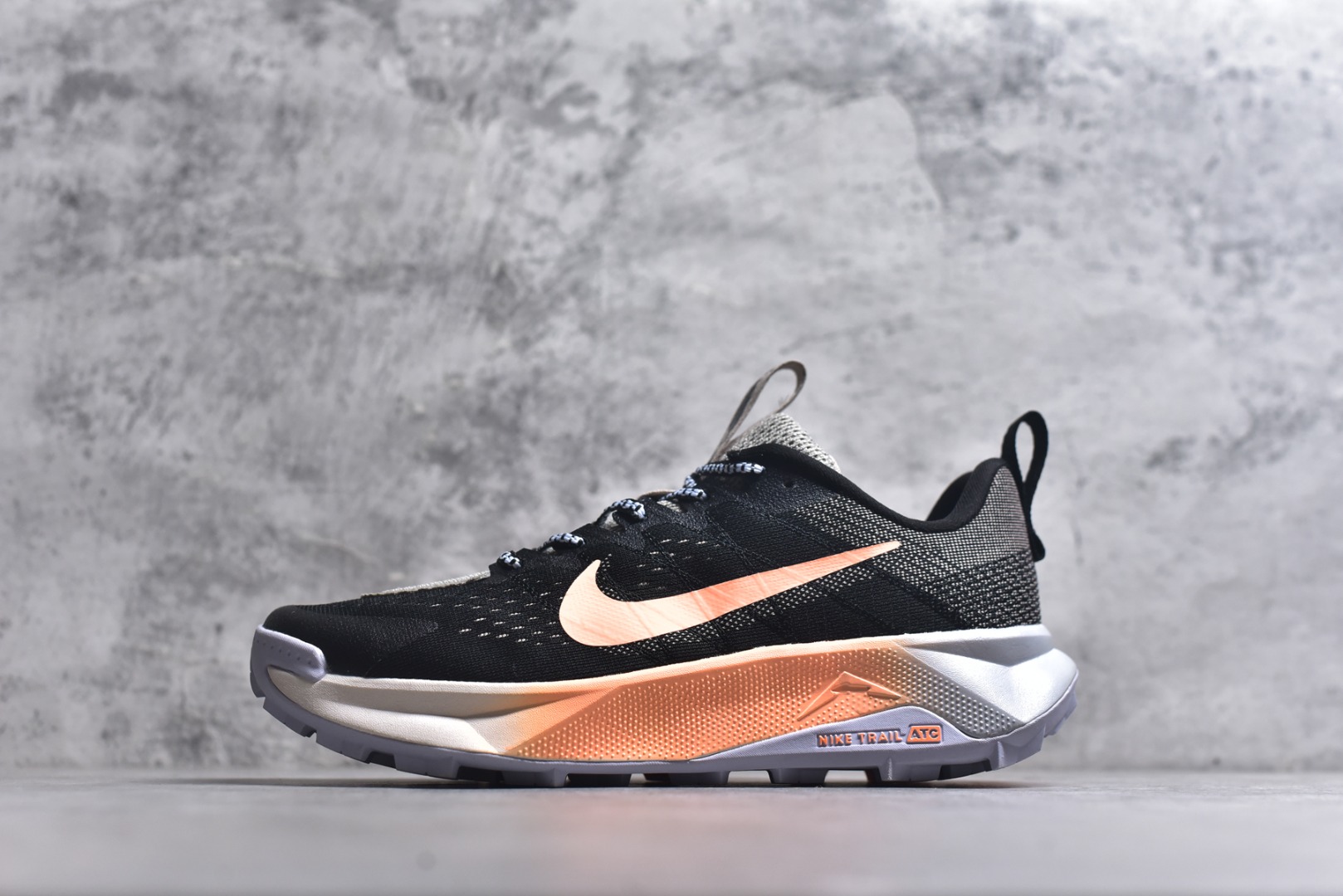 #NIKE REACTX Wildhorse 10 户外运动越野跑步鞋 兼顾迅疾外观和稳固脚感 后跟覆面和中足动态支撑巧妙融合 缔造稳定顺畅的迈步体验 货号：FV2338-006 尺码：36-45-选品中心