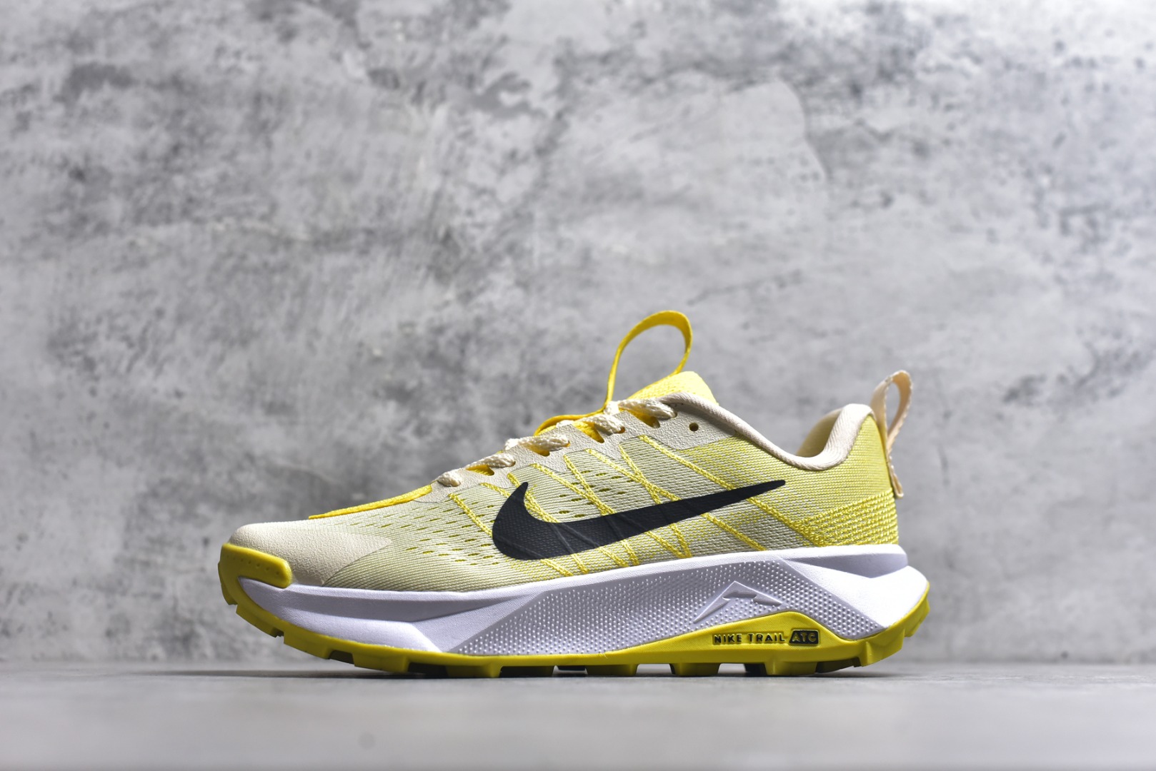 #NIKE REACTX Wildhorse 10 户外运动越野跑步鞋 兼顾迅疾外观和稳固脚感 后跟覆面和中足动态支撑巧妙融合 缔造稳定顺畅的迈步体验 货号：FV2338-700 尺码：36-45-选品中心